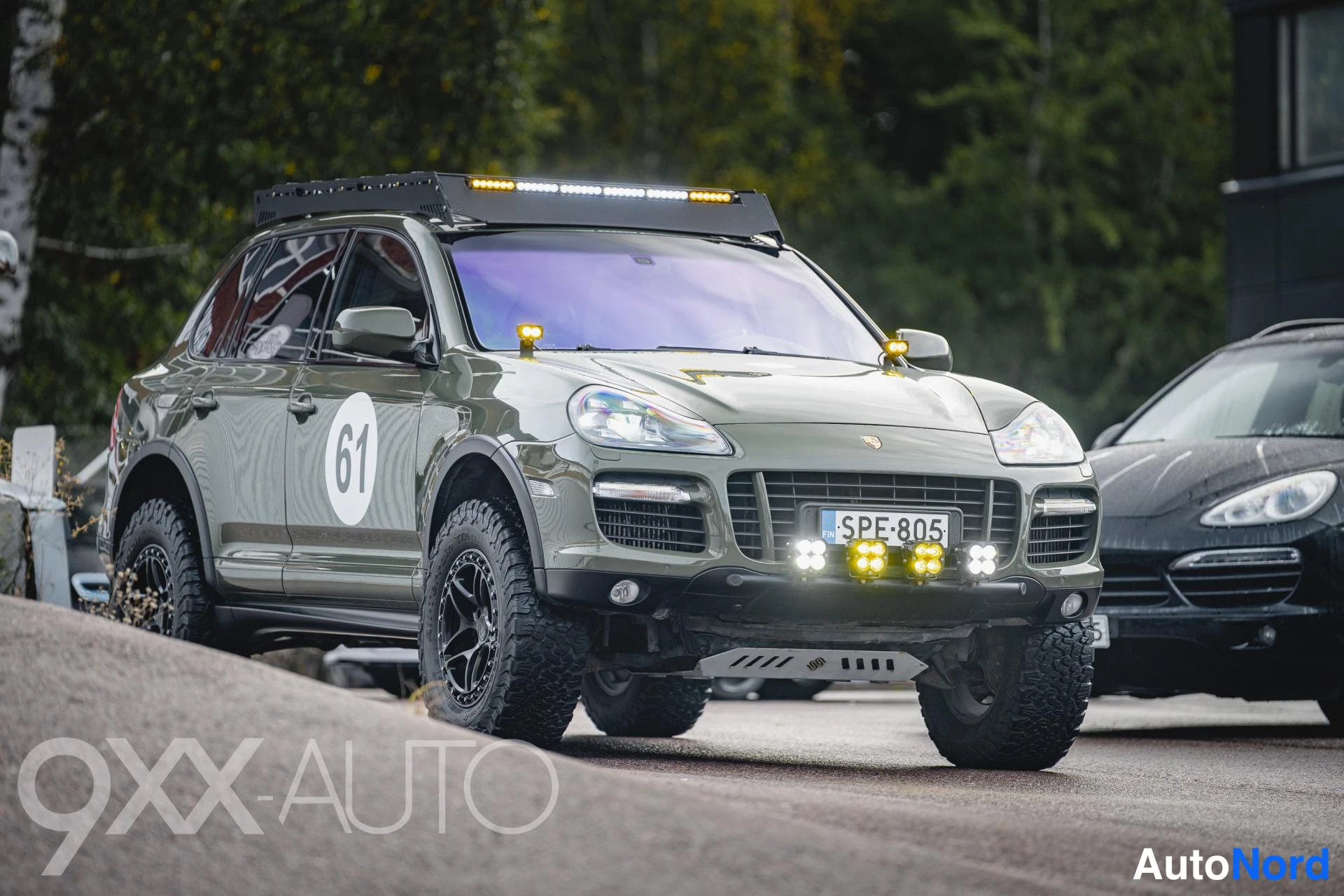 Vihreä Porsche Cayenne 2008, kuva 3