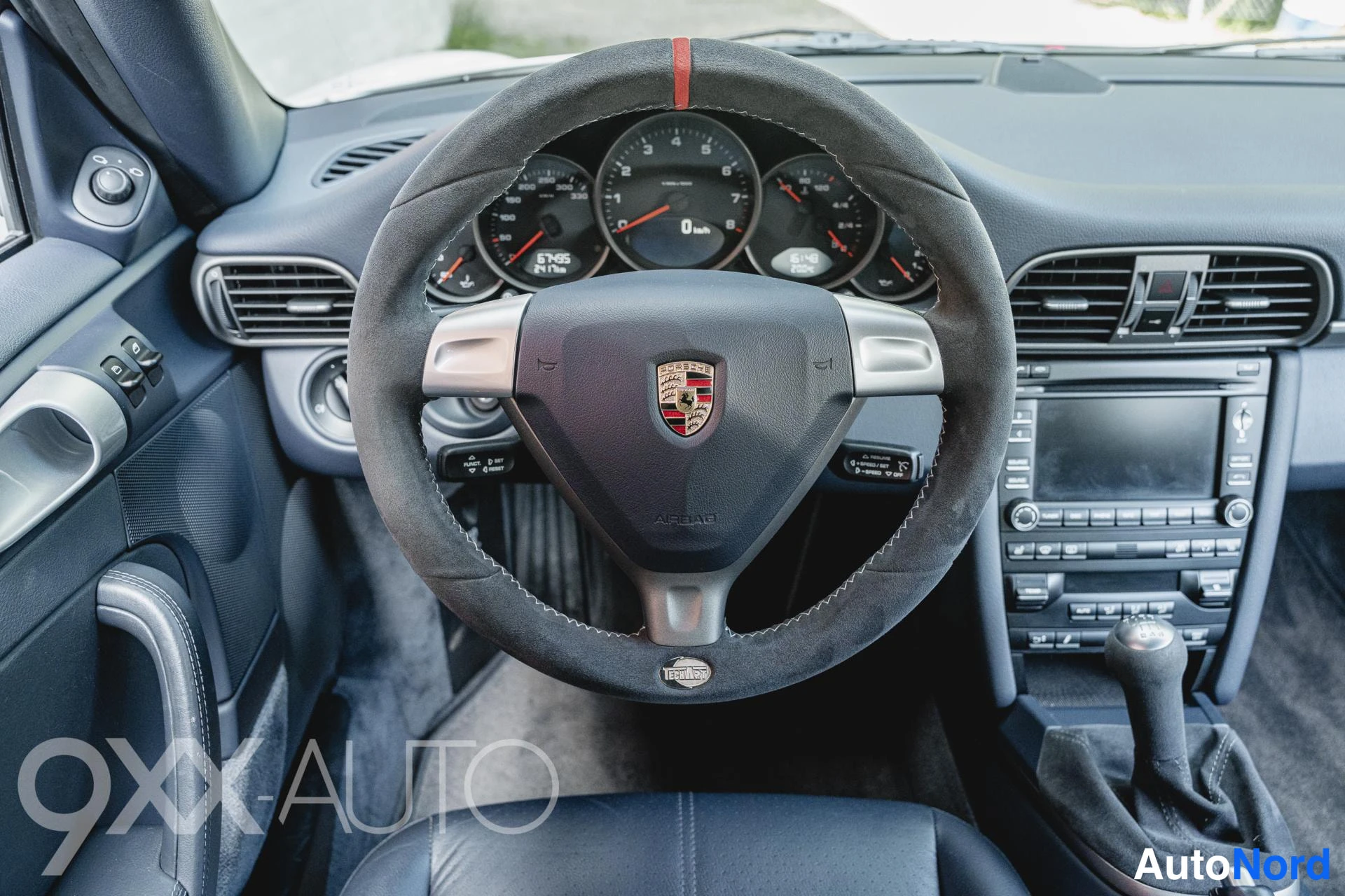 Valkoinen Porsche 911 2008, ulkokuva 11