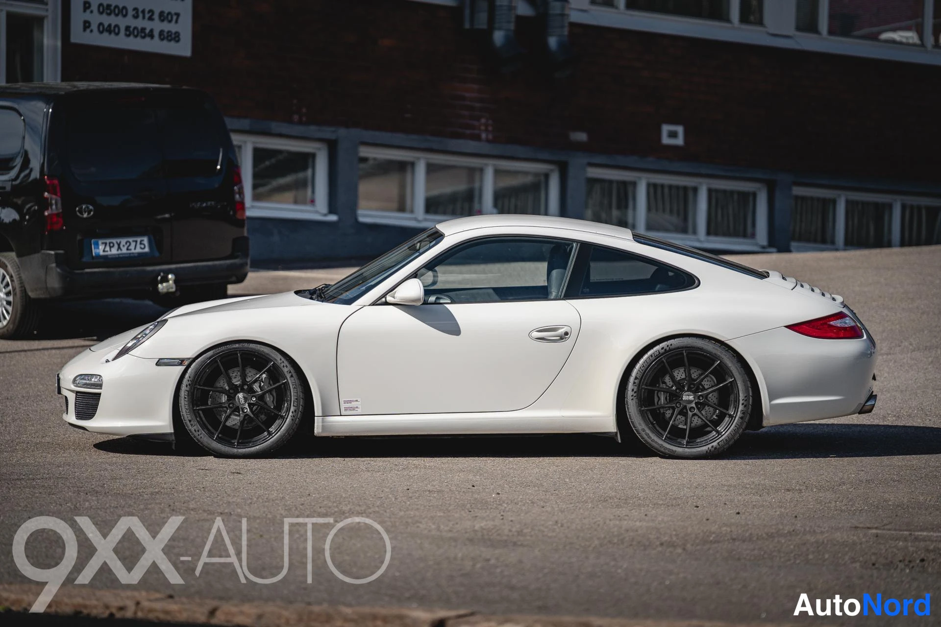 Valkoinen Porsche 911 2008, ulkokuva 4