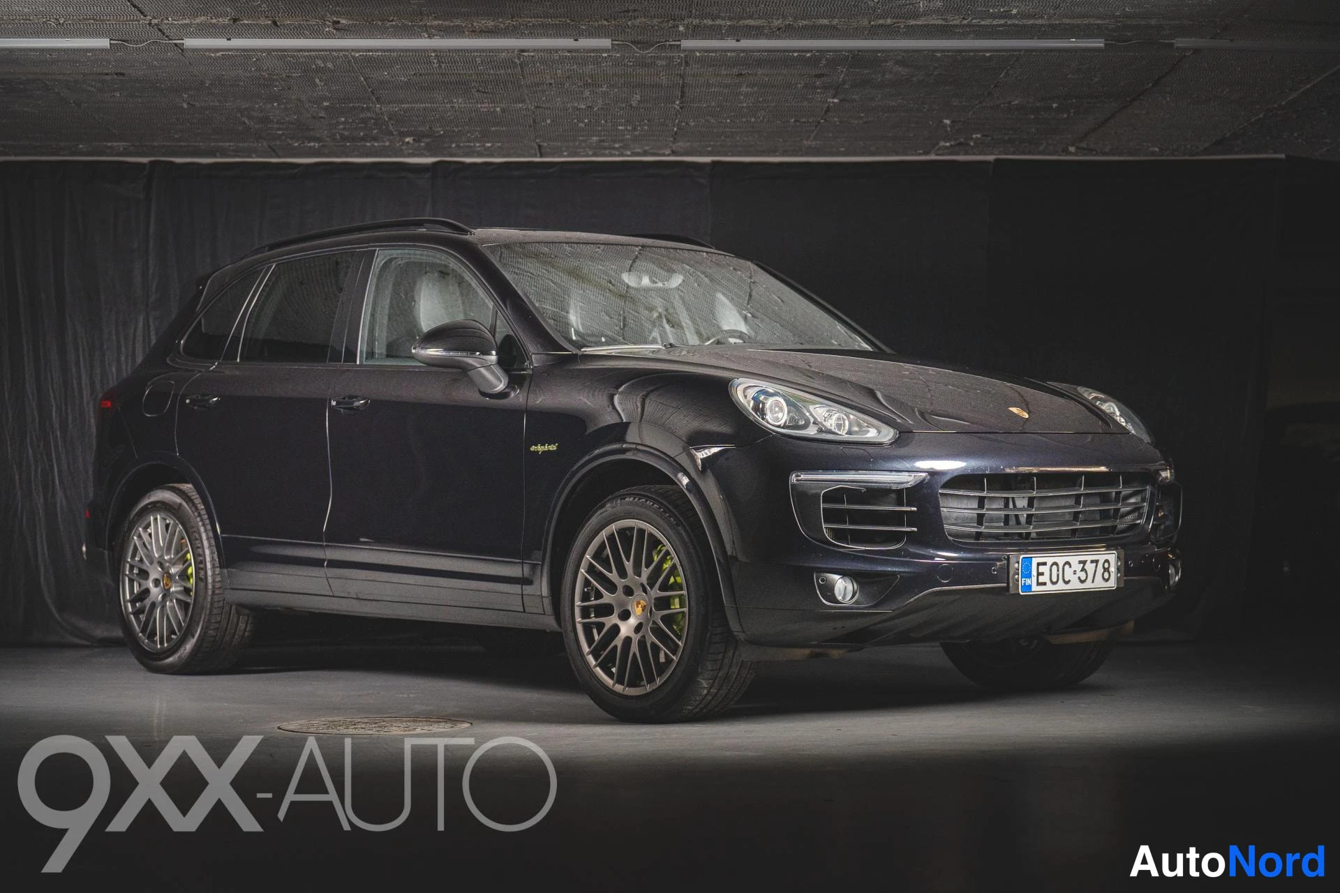 Musta Porsche Cayenne 2017, kuva 4