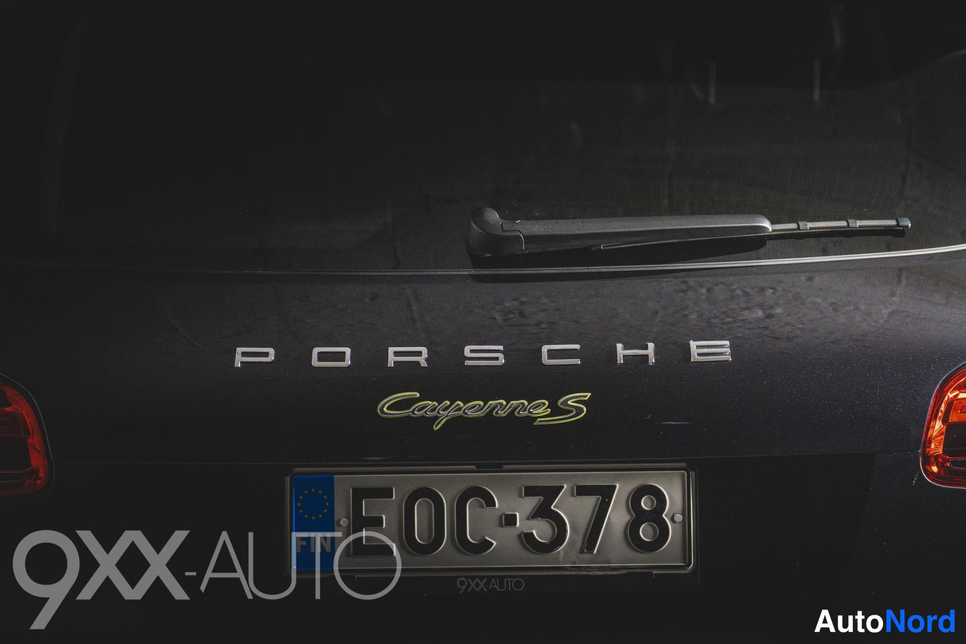 Musta Porsche Cayenne 2017, kuva 27