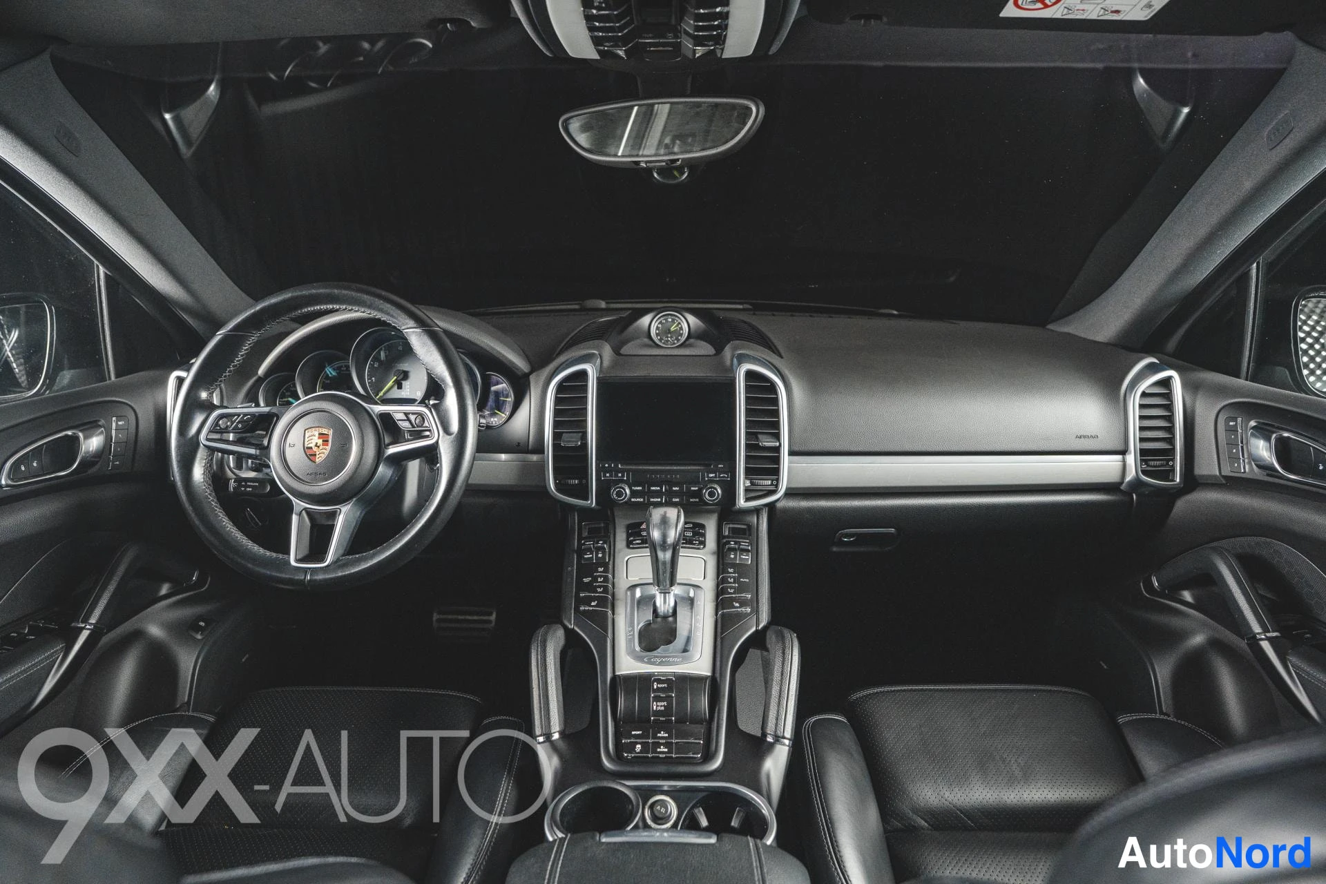Musta Porsche Cayenne 2017, kuva 7