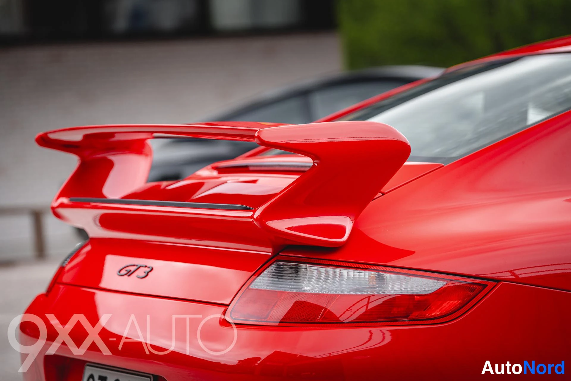 Punainen Porsche 911 2006, ulkokuva 23