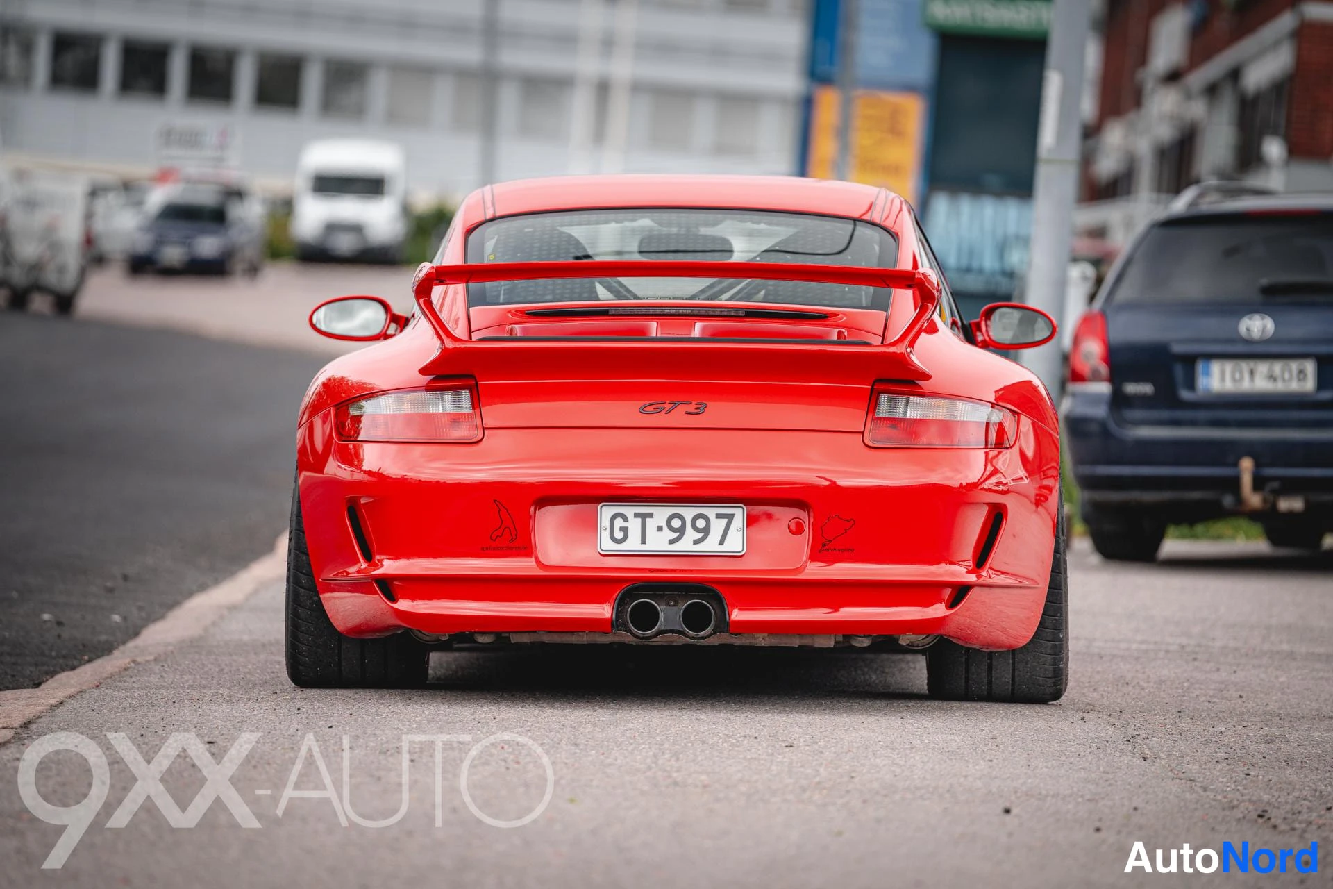 Punainen Porsche 911 2006, ulkokuva 6