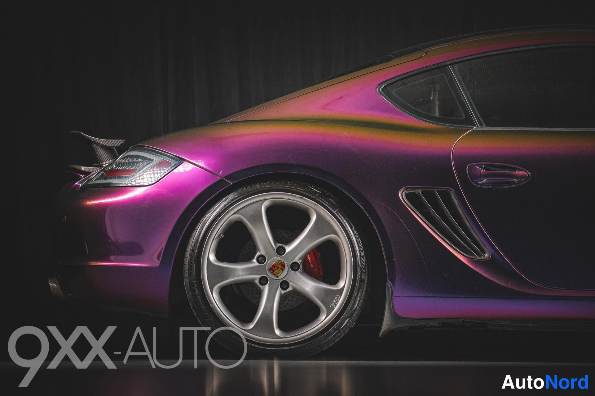 Musta Porsche Cayman 2006, ulkokuva 12
