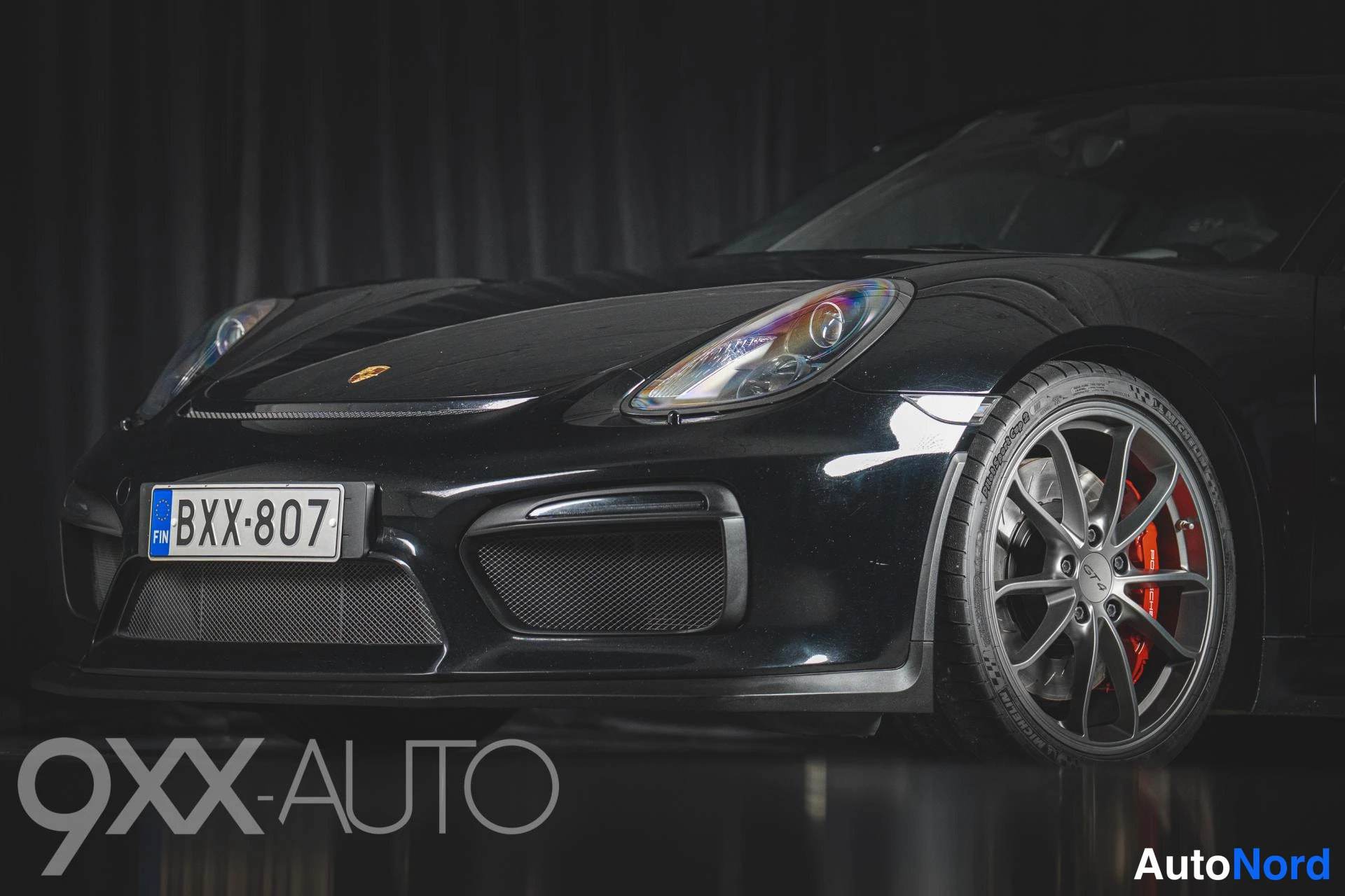 Musta Porsche Cayman 2016, ulkokuva 15