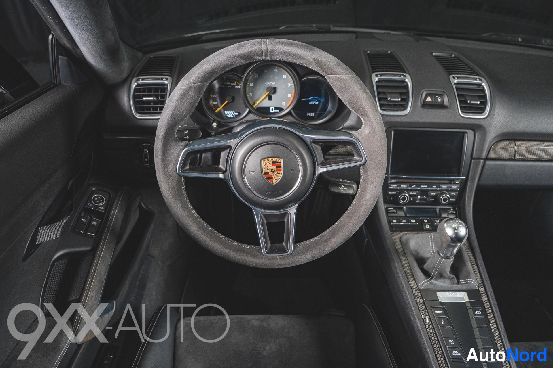 Musta Porsche Cayman 2016, ulkokuva 18