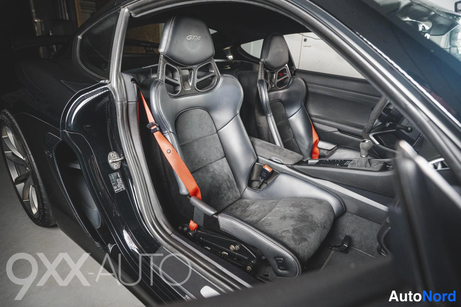 Musta Porsche Cayman 2016, ulkokuva 22