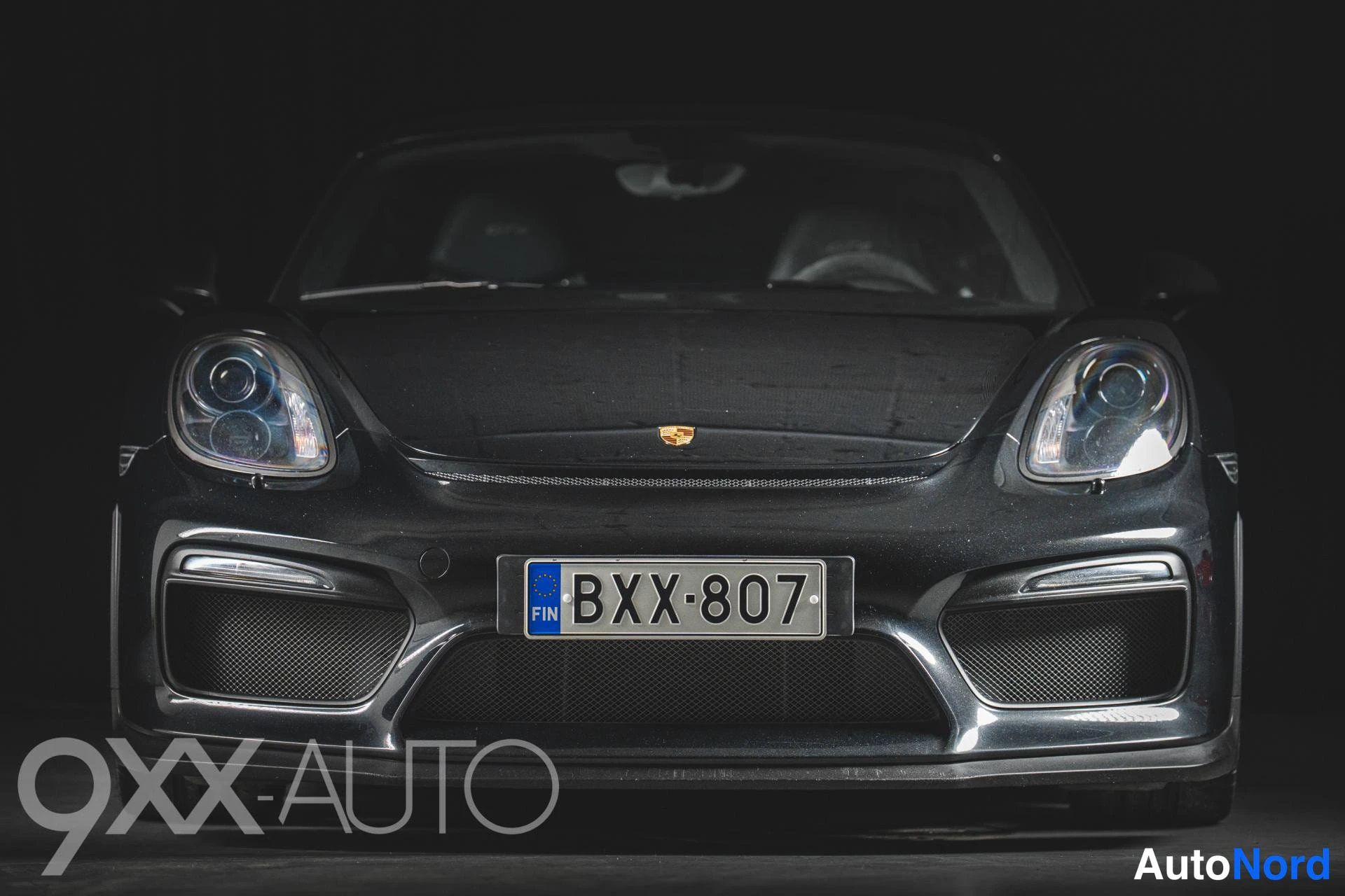 Musta Porsche Cayman 2016, ulkokuva 9