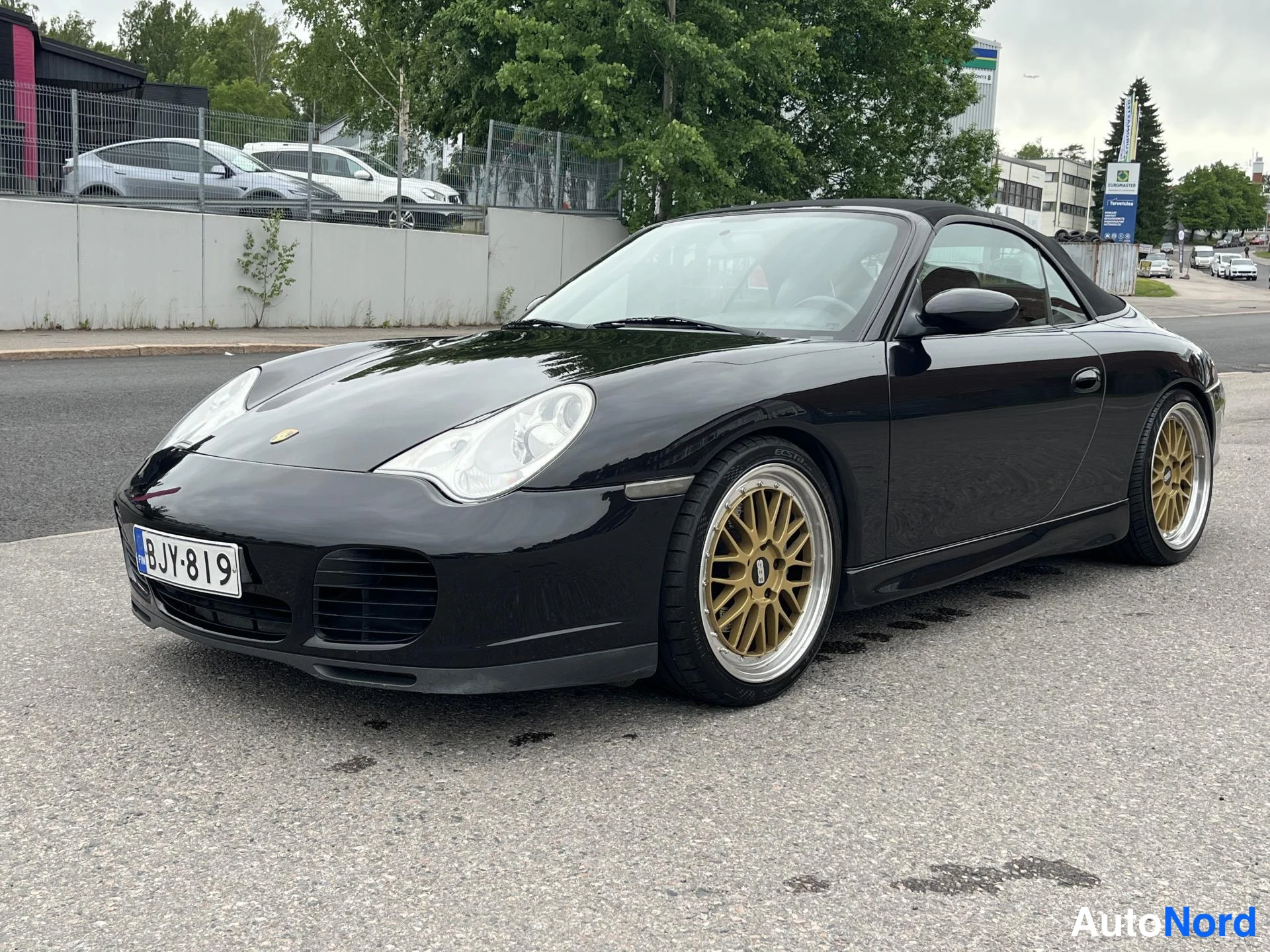 Porsche Carrera 4 Tiptronic 2002