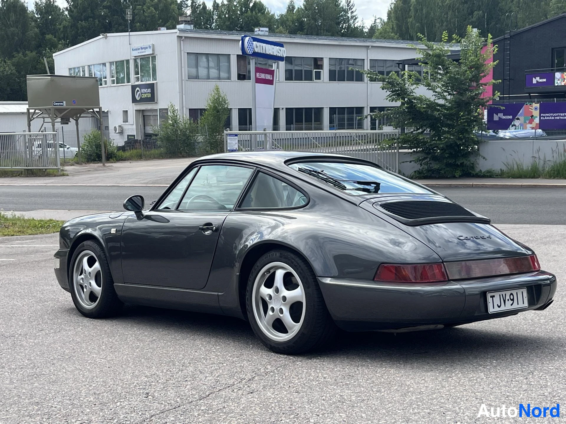 Harmaa Porsche 964 1989, ulkokuva 4