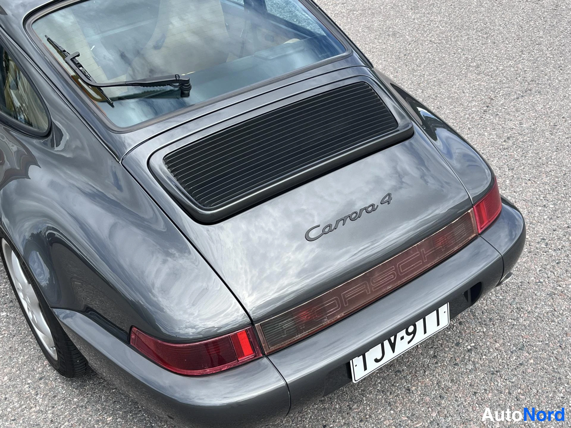 Harmaa Porsche 964 1989, ulkokuva 5