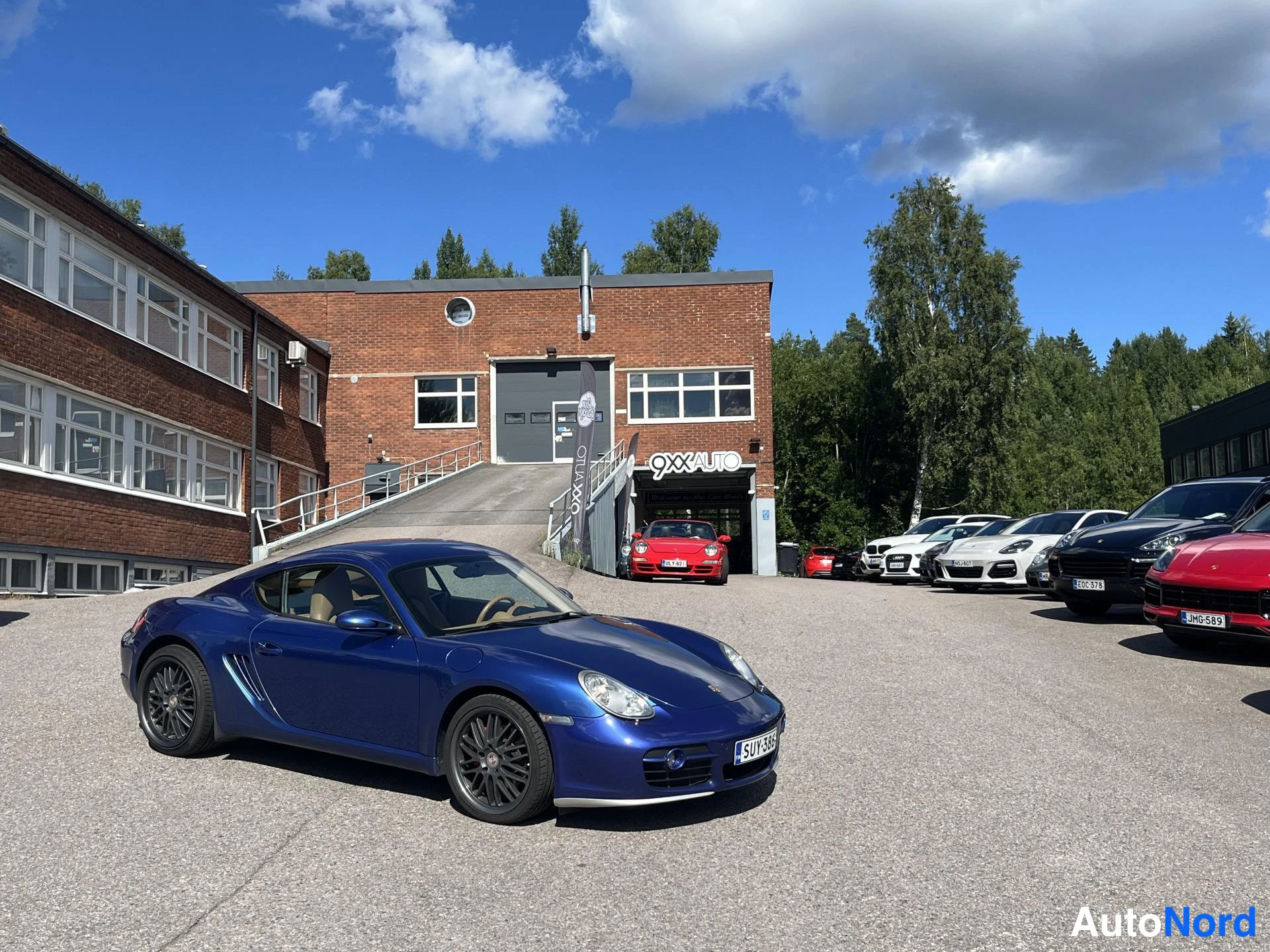 Sininen Porsche Cayman 2005, ulkokuva 1