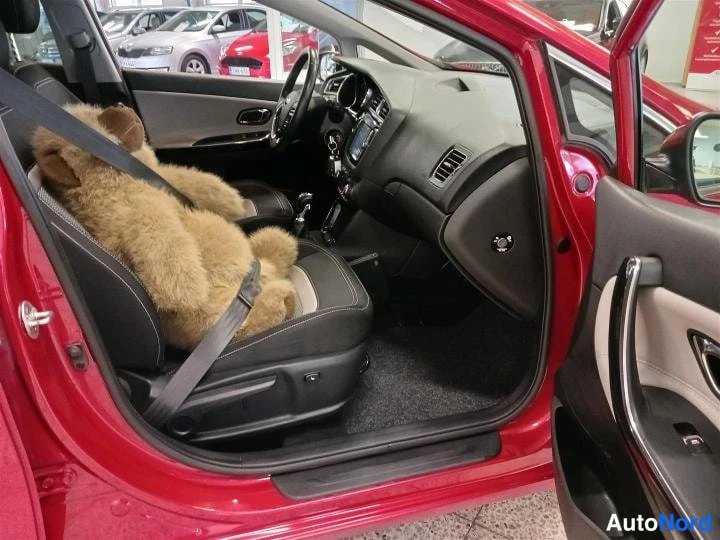 Punainen KIA cee'd 2017, etuistuimet, kuva 9