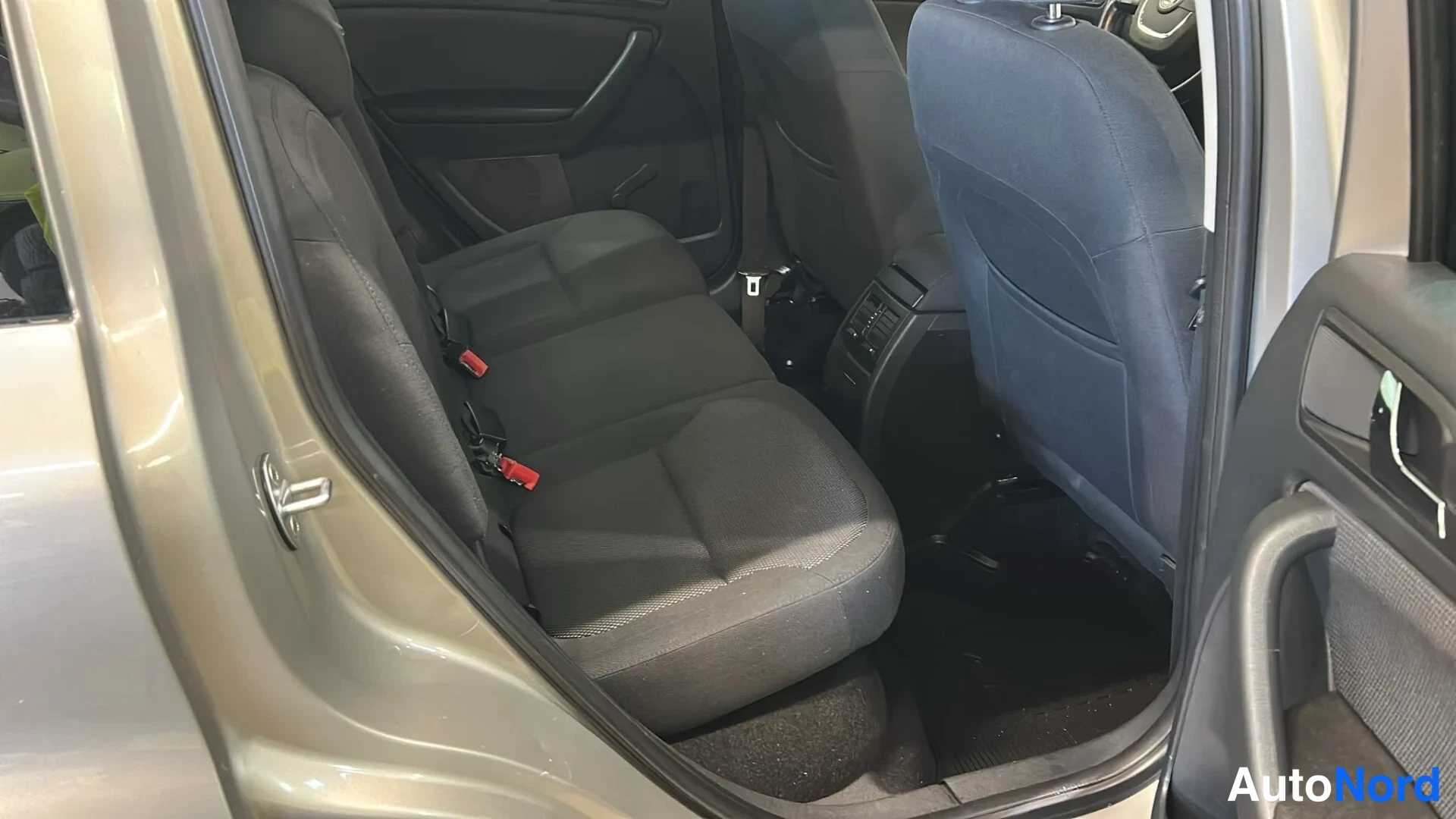 Beige Skoda Yeti 2013, kuva 14