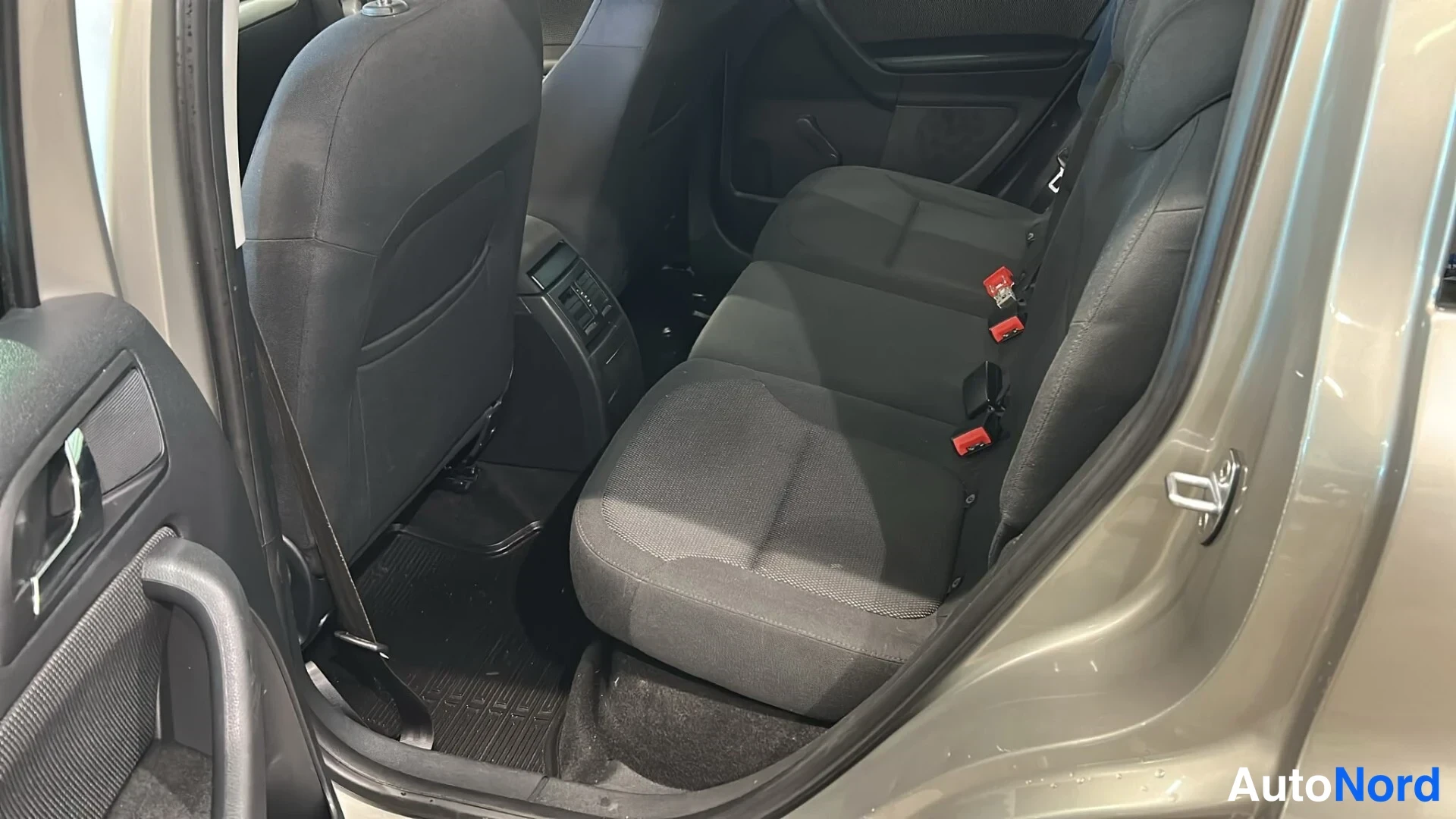 Beige Skoda Yeti 2013, kuva 15