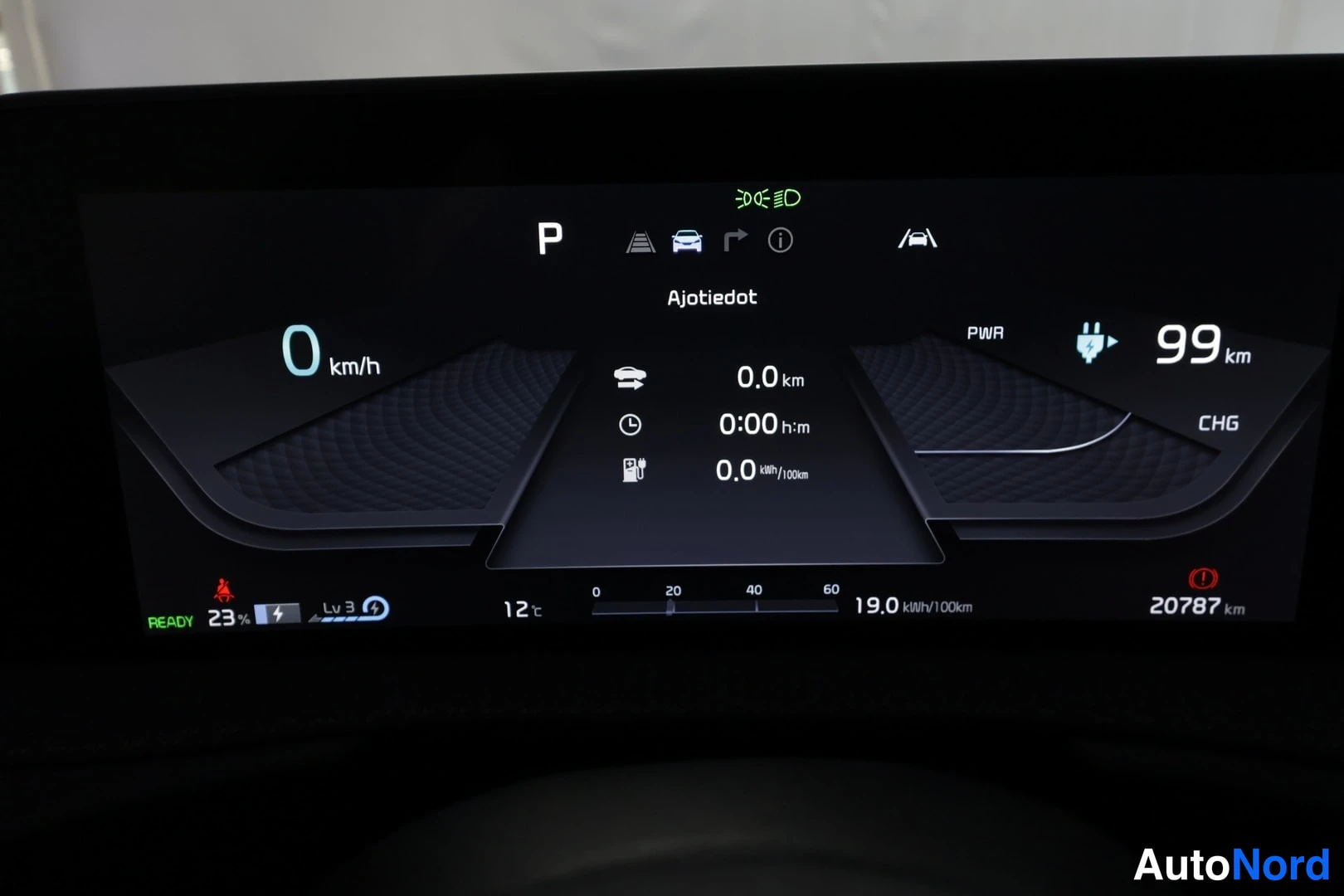 Sininen KIA EV6 2024, yksityiskohta, kuva 39