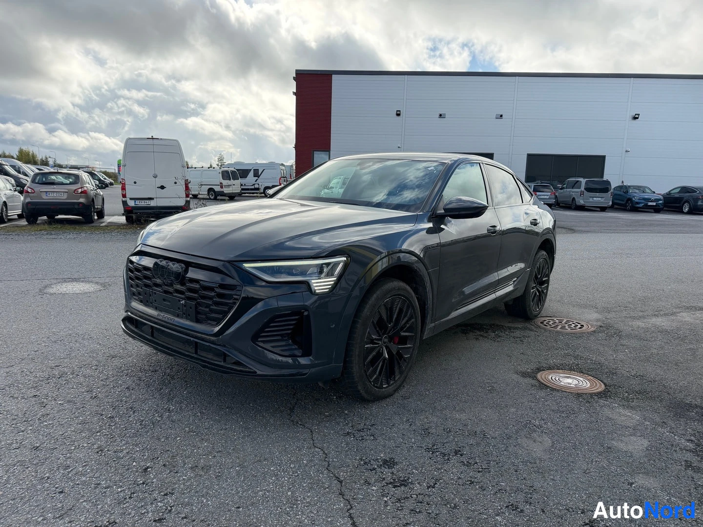 Audi Q8 E-TRON Sportback 55 Land of quattro S line 2024