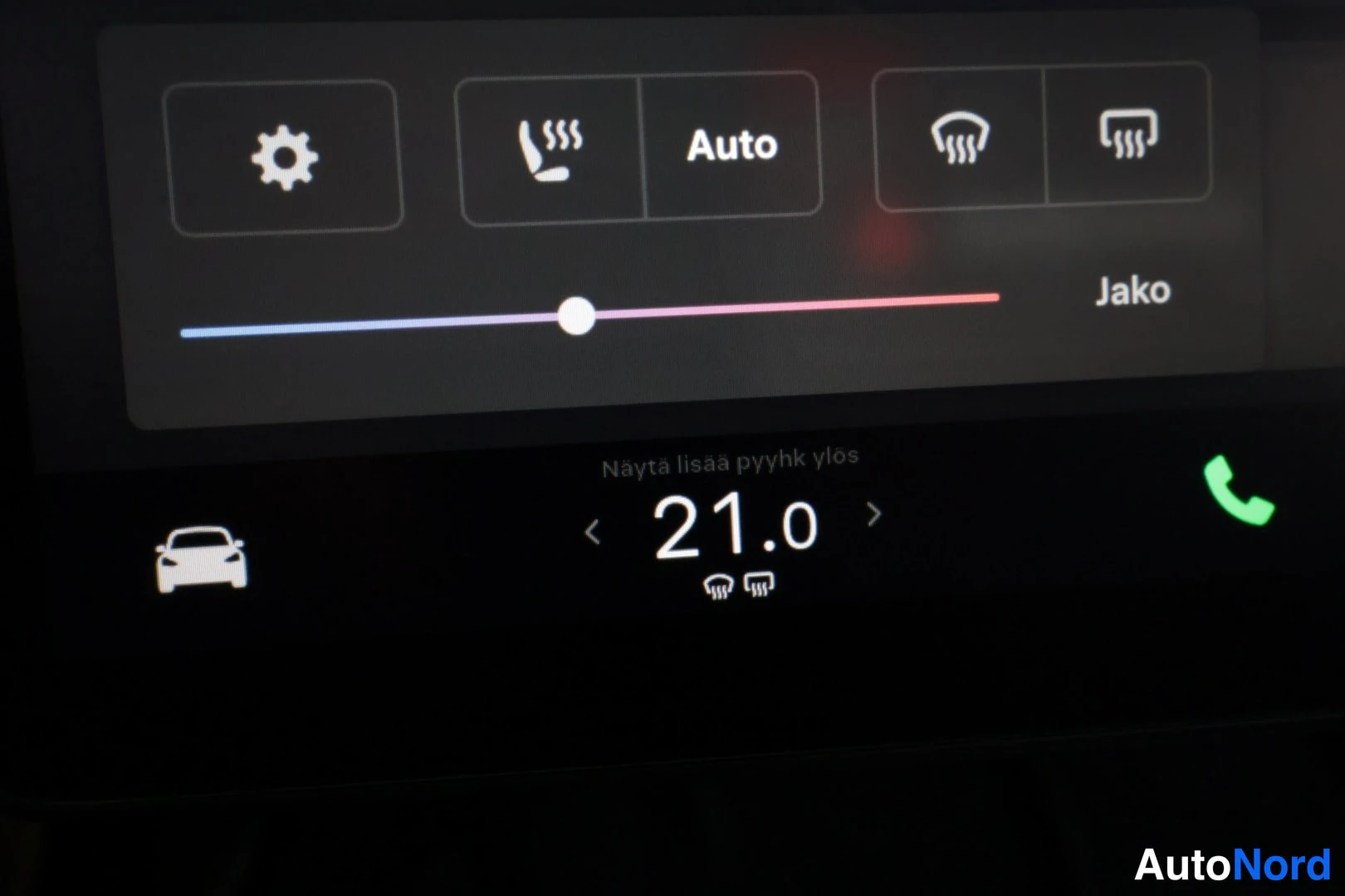 Valkoinen Tesla Model Y 2023, kuva 40