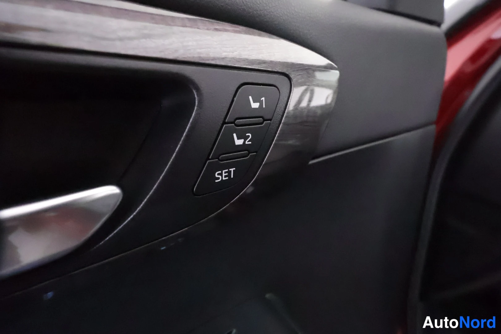 Punainen Toyota HIGHLANDER 2021, kuva 23