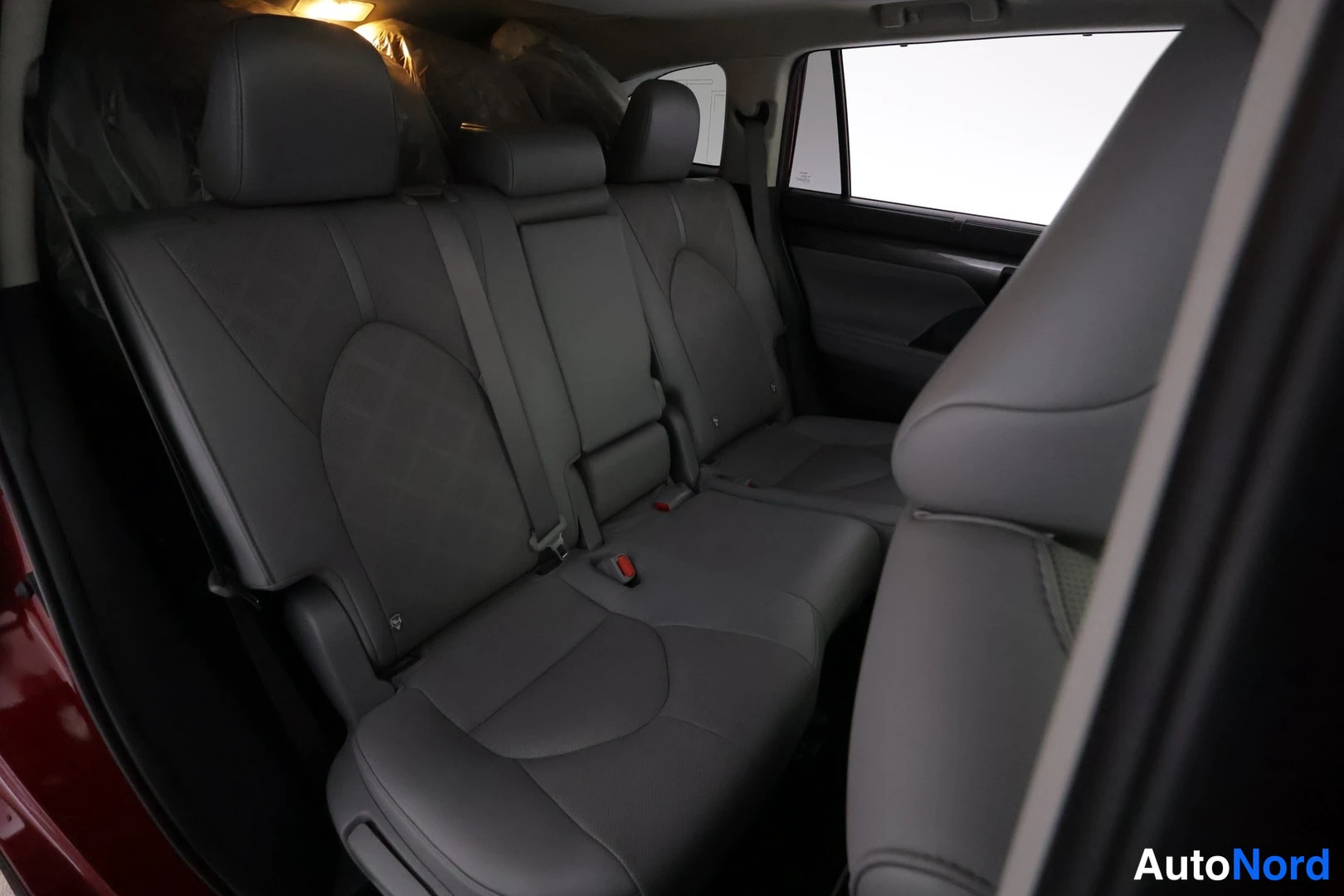 Punainen Toyota HIGHLANDER 2021, kuva 33