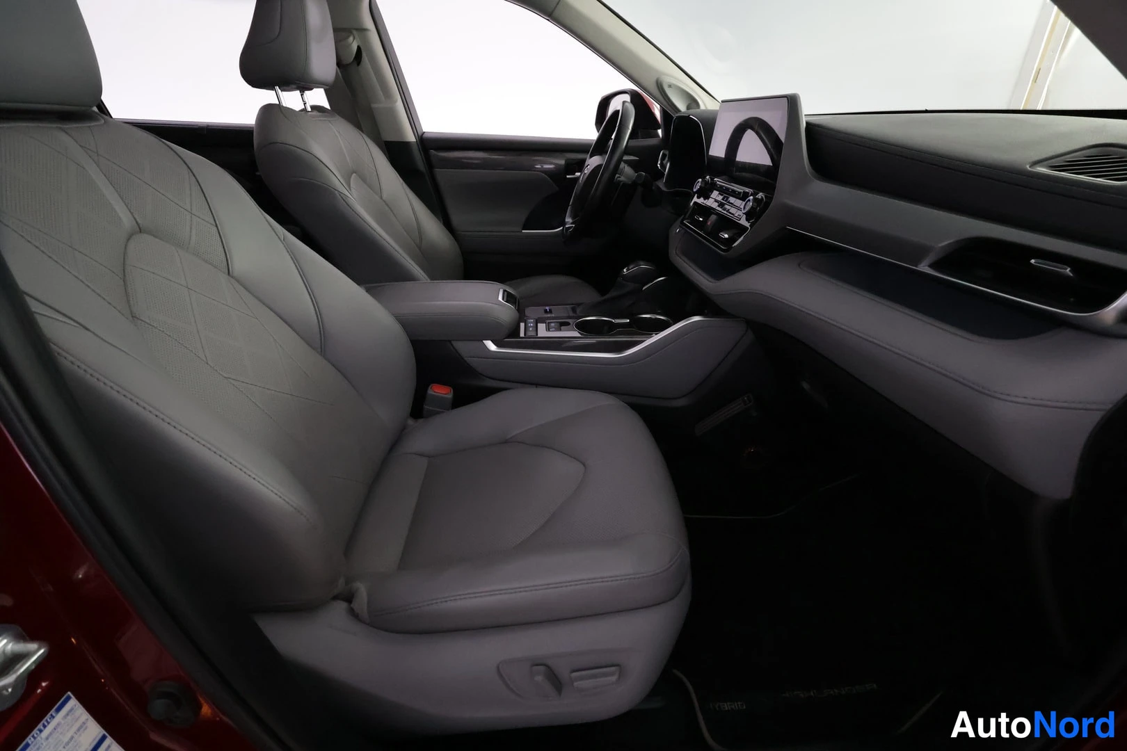 Punainen Toyota HIGHLANDER 2021, kuva 34