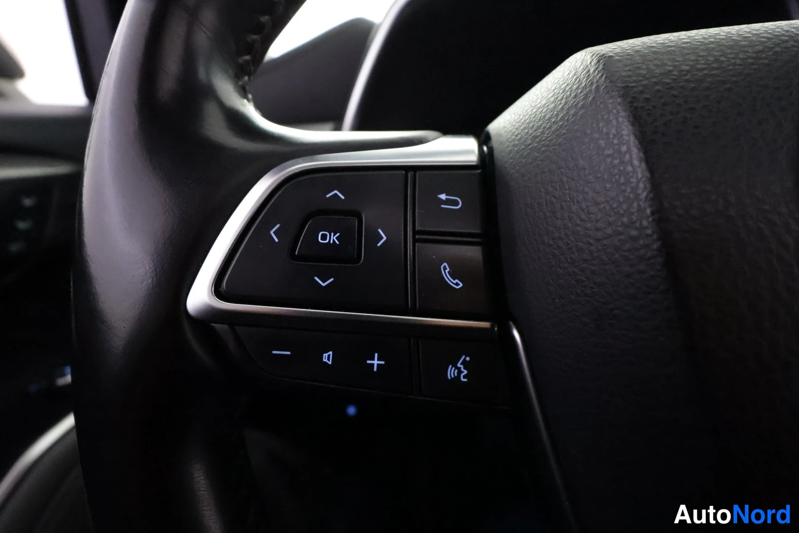 Punainen Toyota HIGHLANDER 2021, yksityiskohta, kuva 16