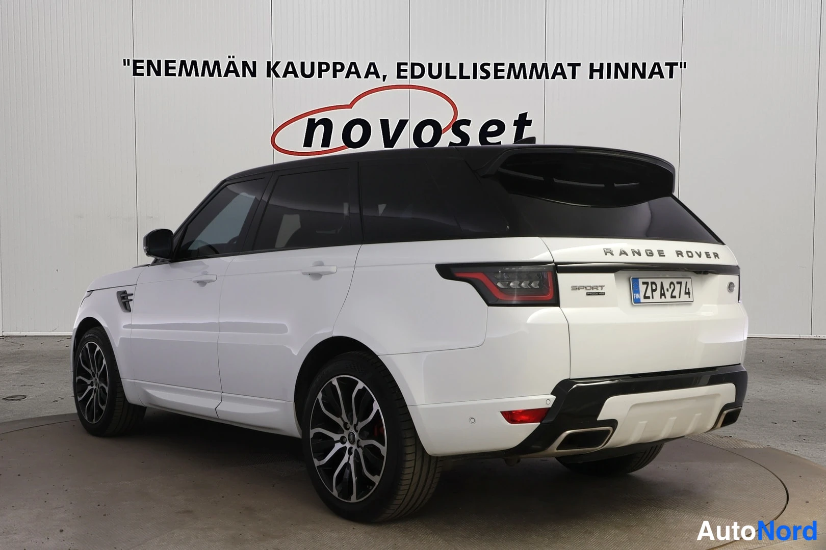 Takaviisto: Rear three-quarter
