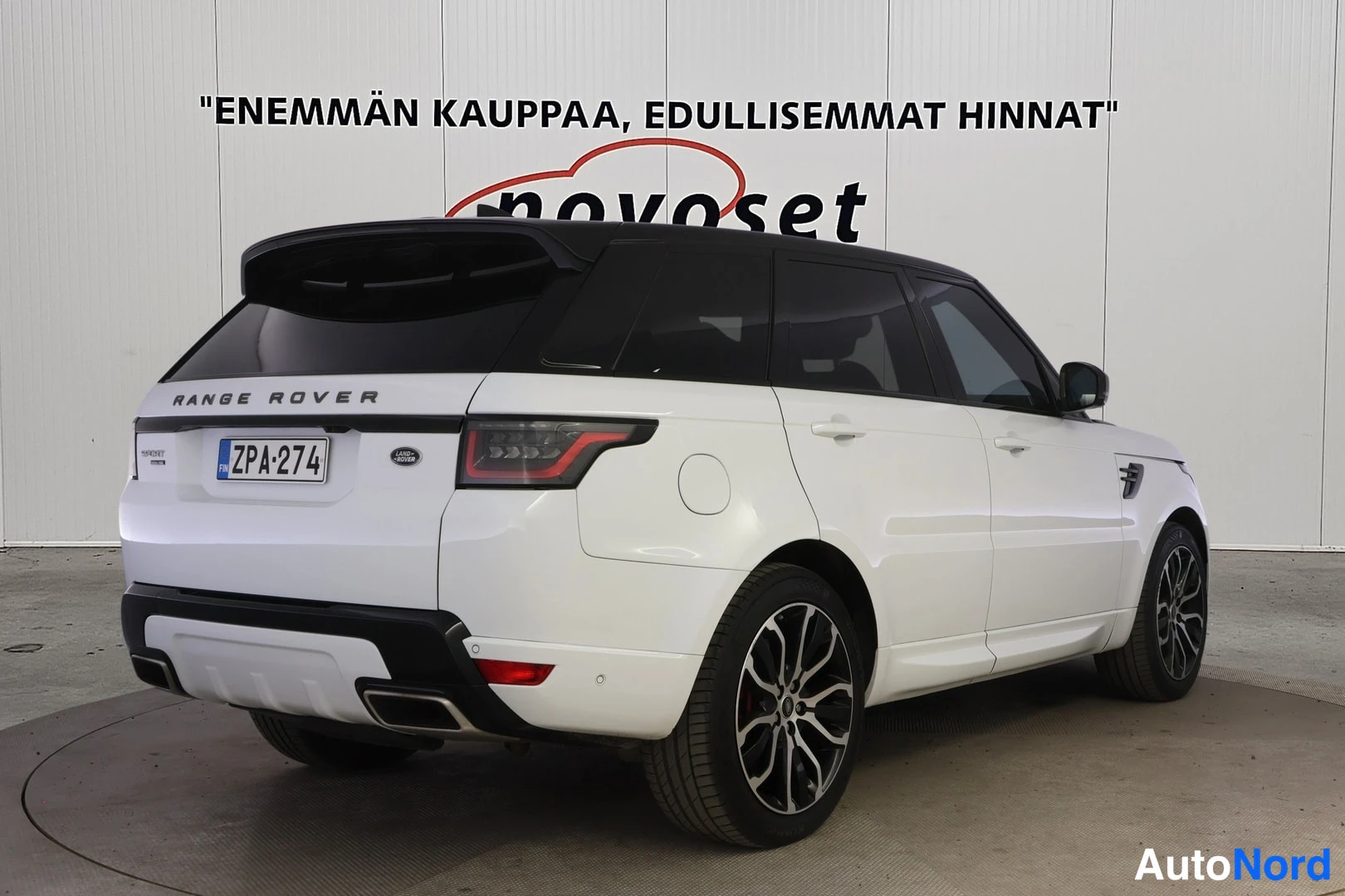 Takaviisto: Rear three-quarter