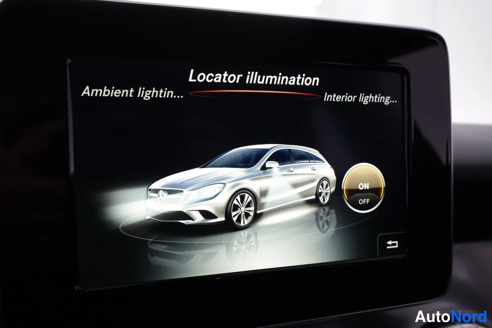 Harmaa Mercedes-Benz CLA 2015, kuva 35