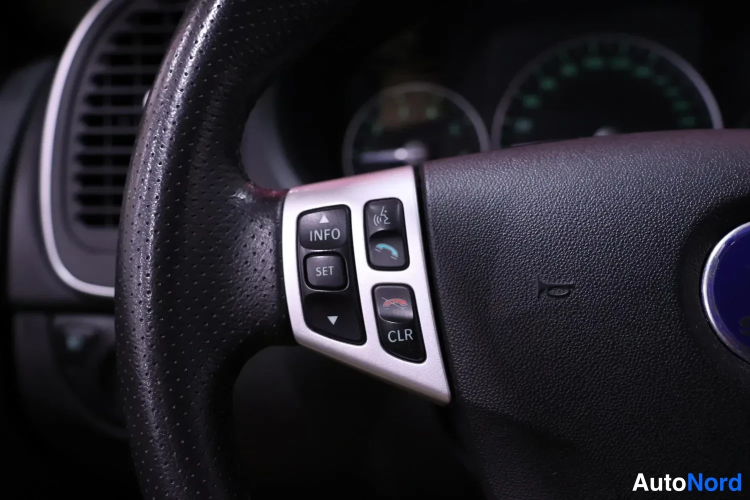 Musta Saab 9-3 2009, yksityiskohta, kuva 20
