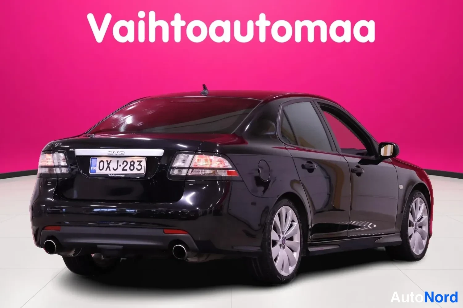 Musta Saab 9-3 2009, takaviisto, kuva 5