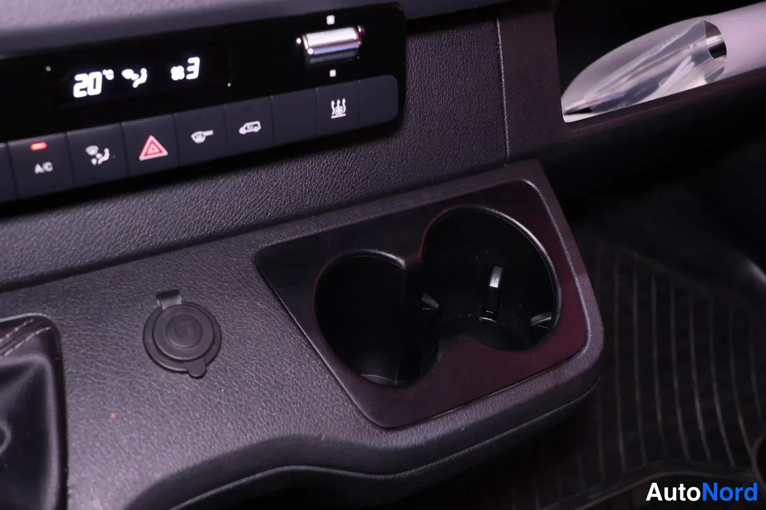 Valkoinen Mercedes-Benz Sprinter 314 CDI 2019, kuva 23