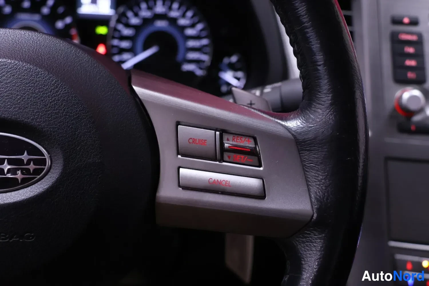 Hopea Subaru Legacy 2012, kuva 21