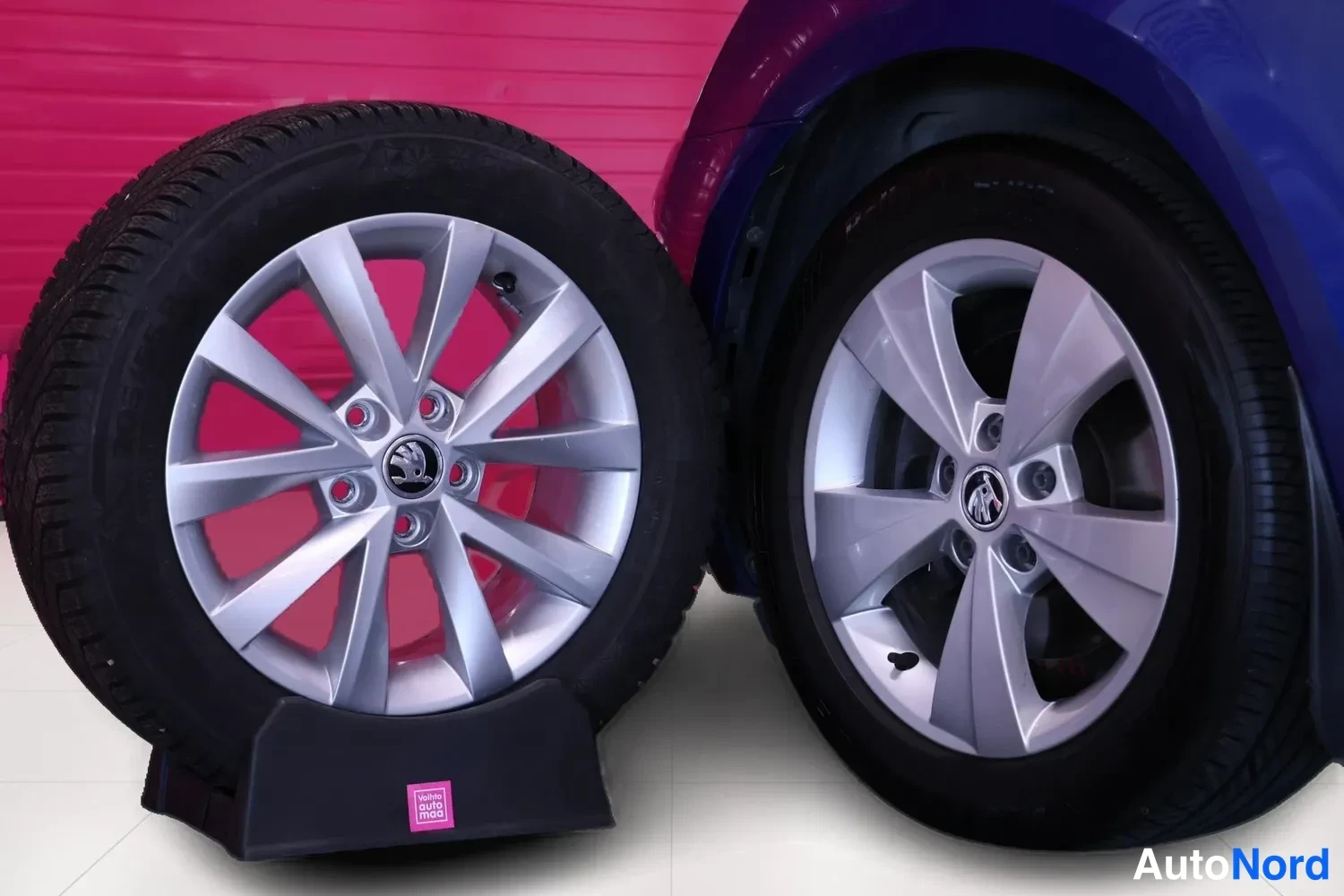 Sininen Skoda Octavia 2020, yksityiskohta, kuva 7