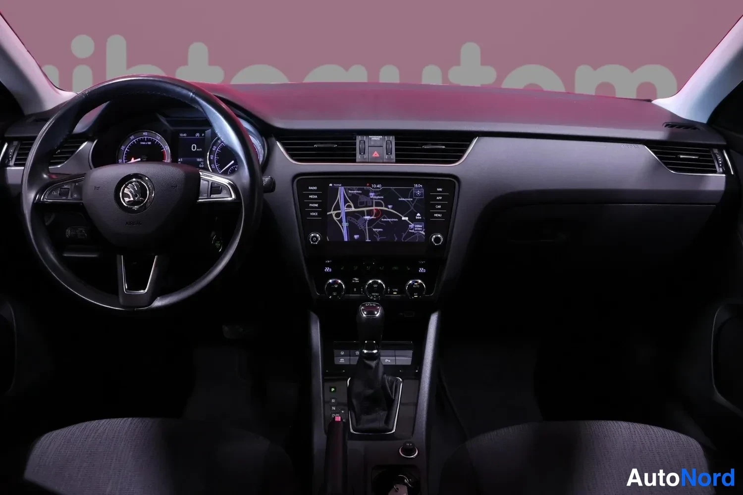 Sininen Skoda Octavia 2020, kuva 13