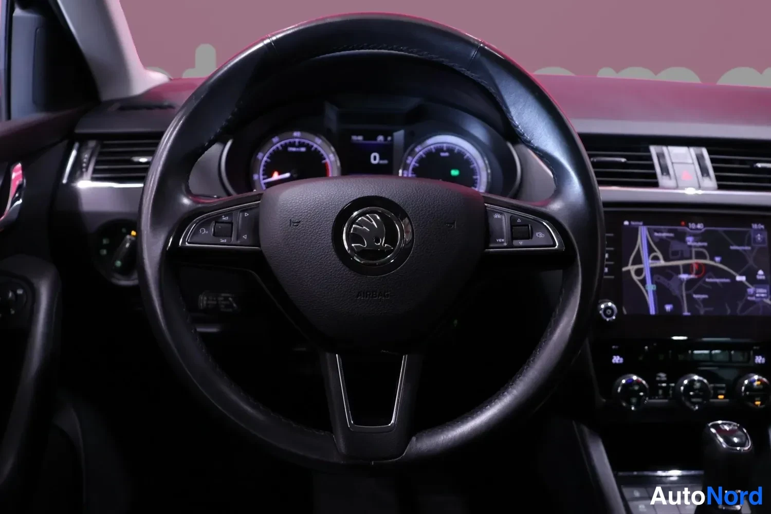 Sininen Skoda Octavia 2020, kuva 14