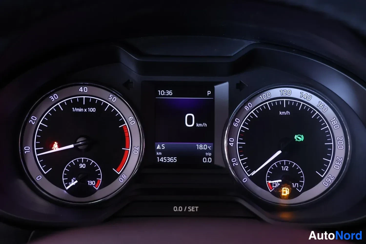 Sininen Skoda Octavia 2020, kuva 17