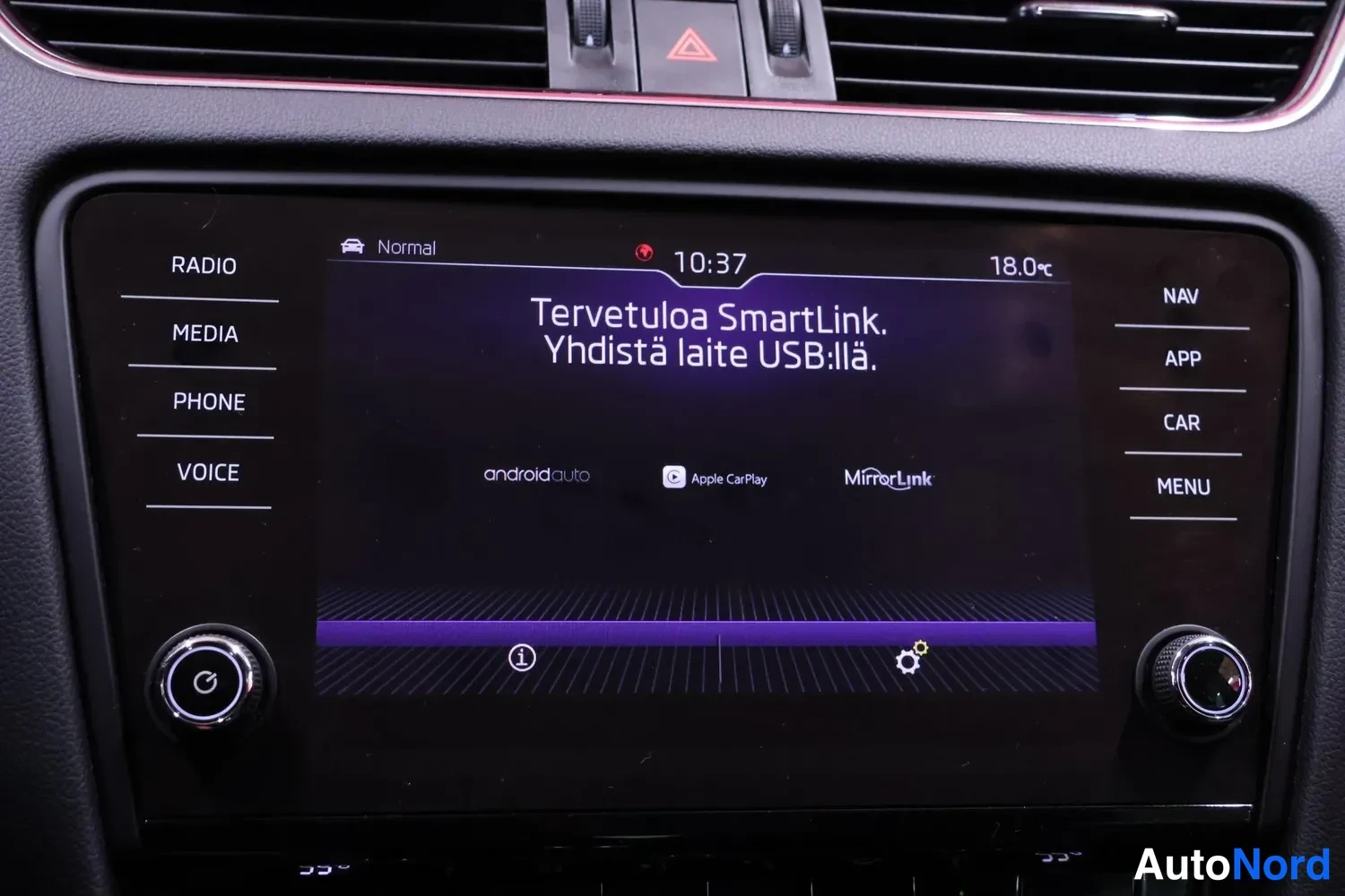Sininen Skoda Octavia 2020, kuva 23