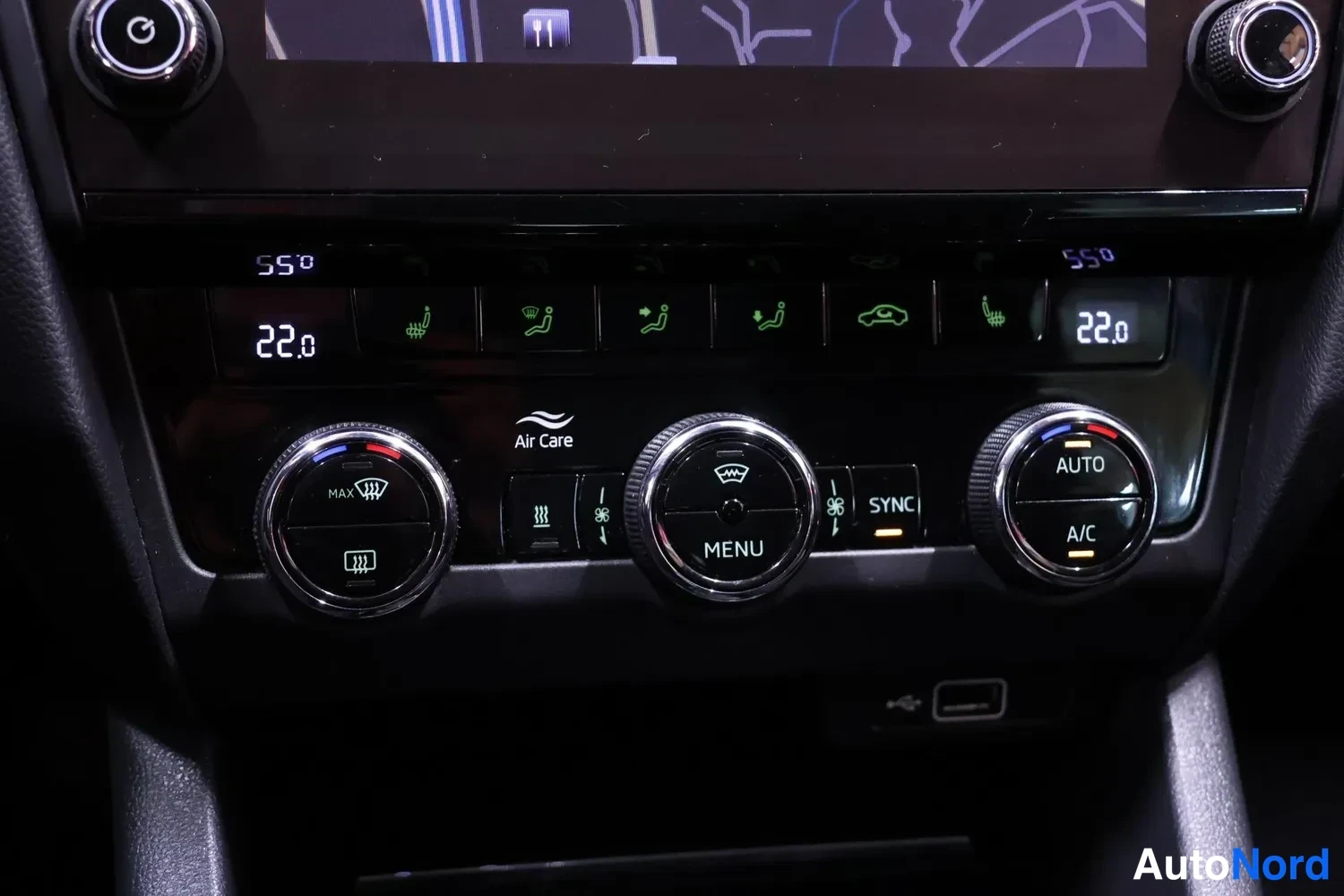 Sininen Skoda Octavia 2020, kuva 24