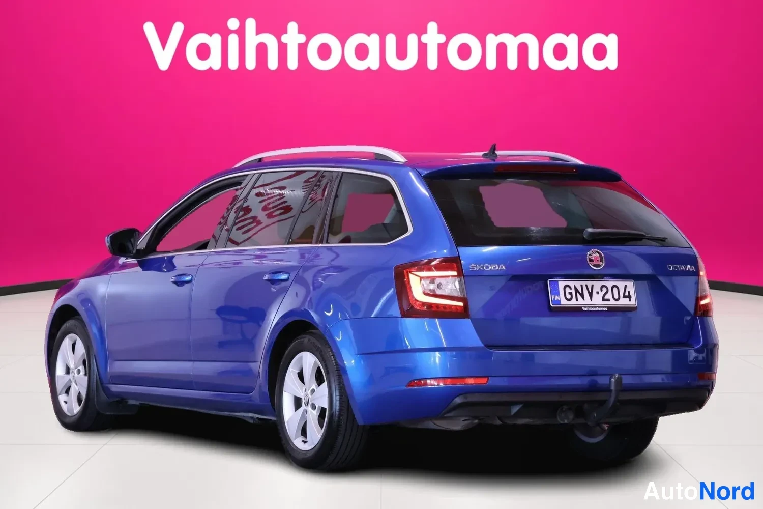 Sininen Skoda Octavia 2020, takaviisto, kuva 6