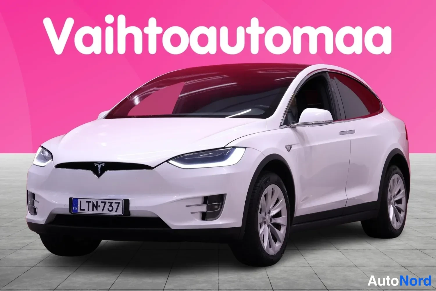 Tesla Model X 2018