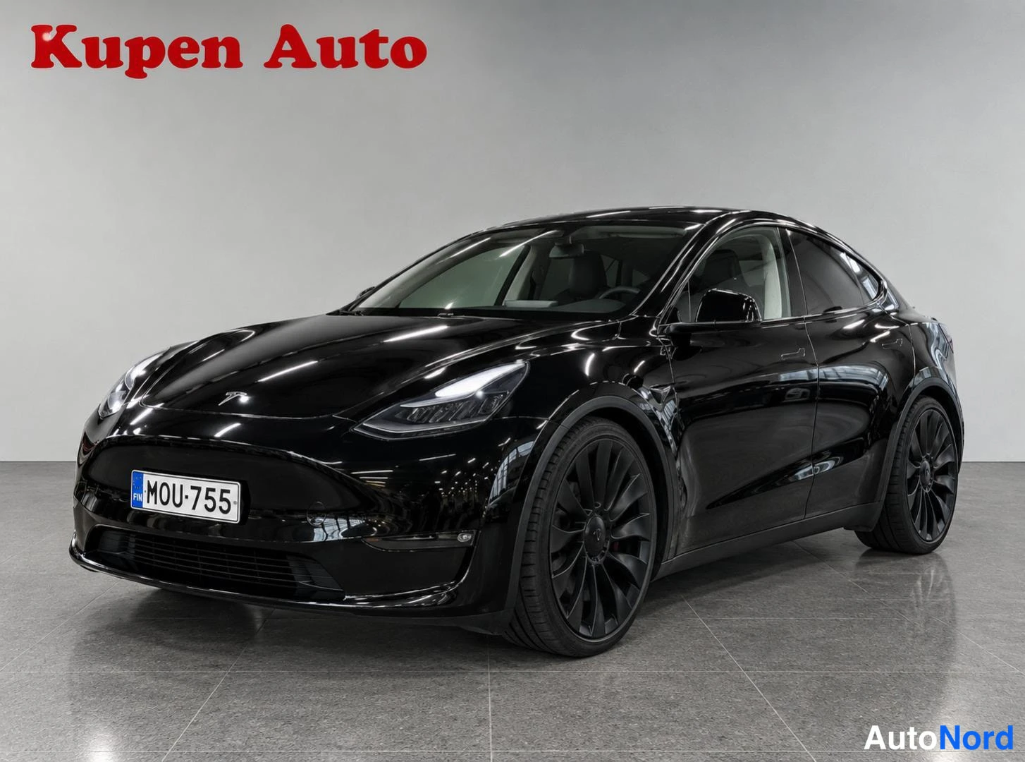 Tesla Model Y, 2022
