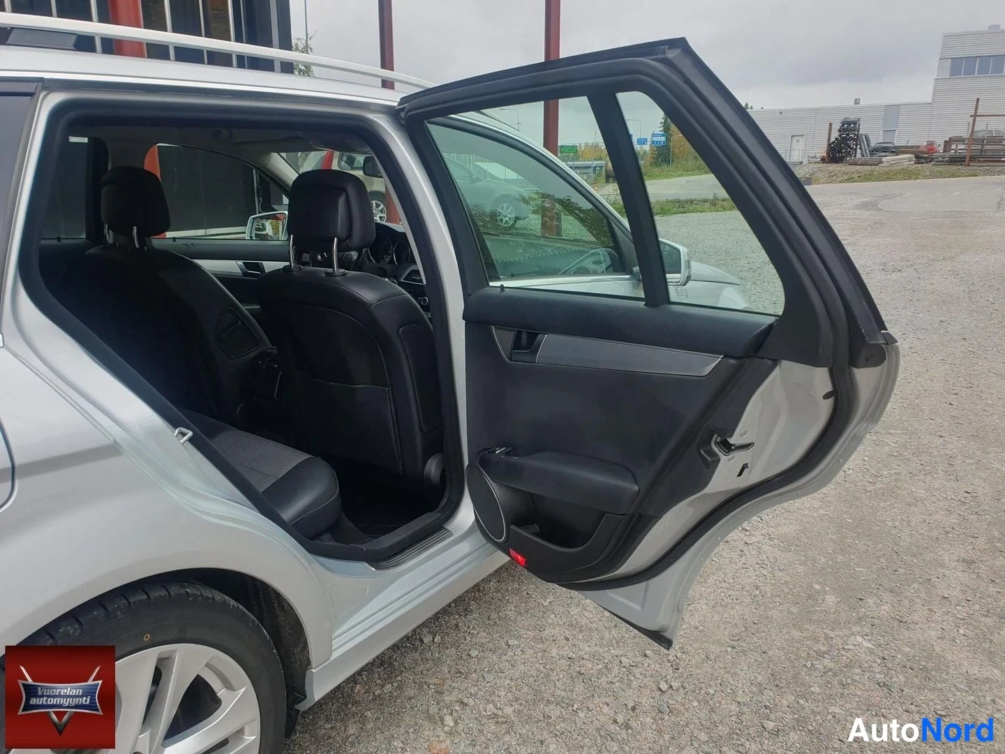 Hopea Mercedes-Benz C 250 CDI 2012, sivulta, kuva 6