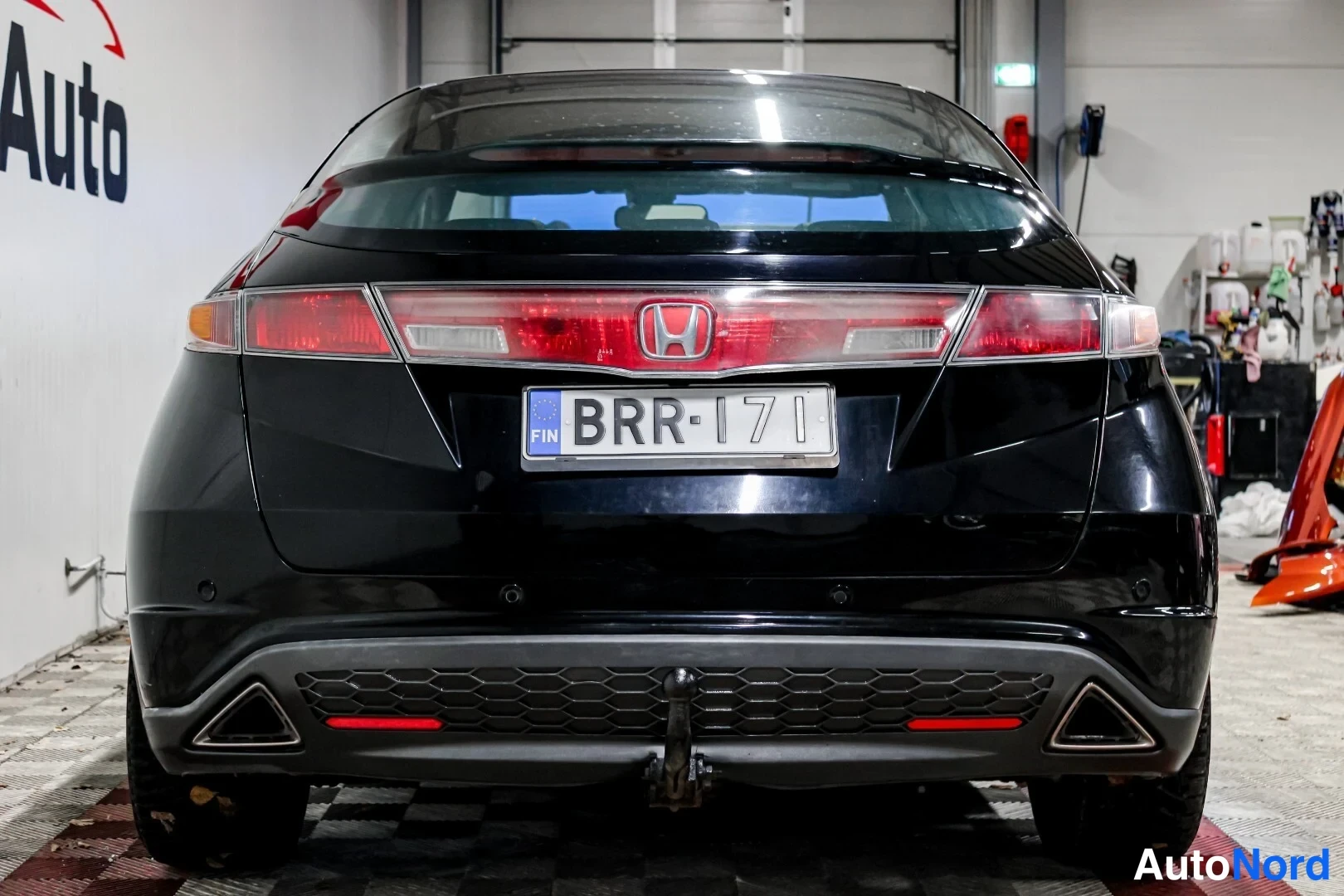 Musta Honda Civic 2008, takaa, kuva 8
