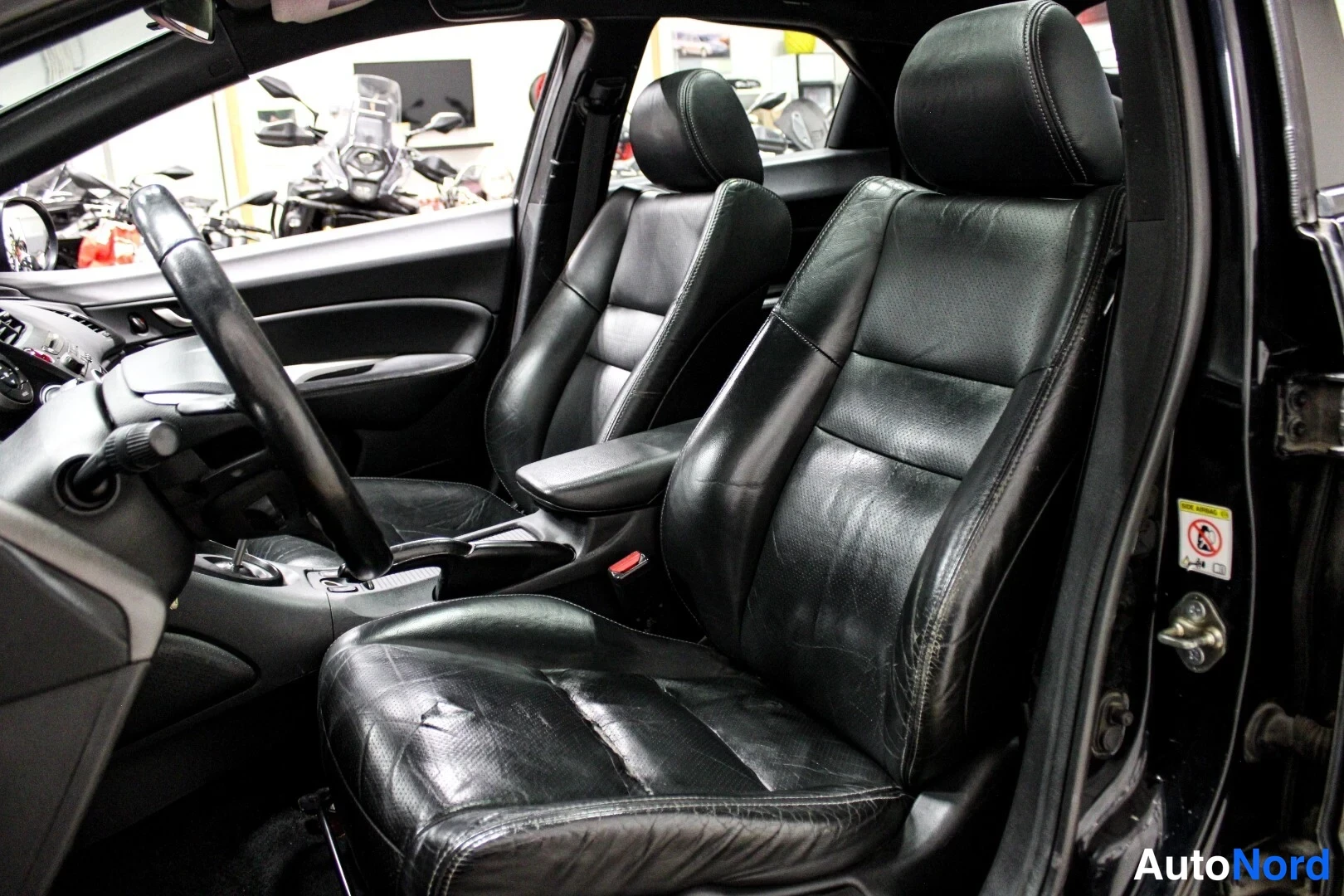 Musta Honda Civic 2008, kuva 9