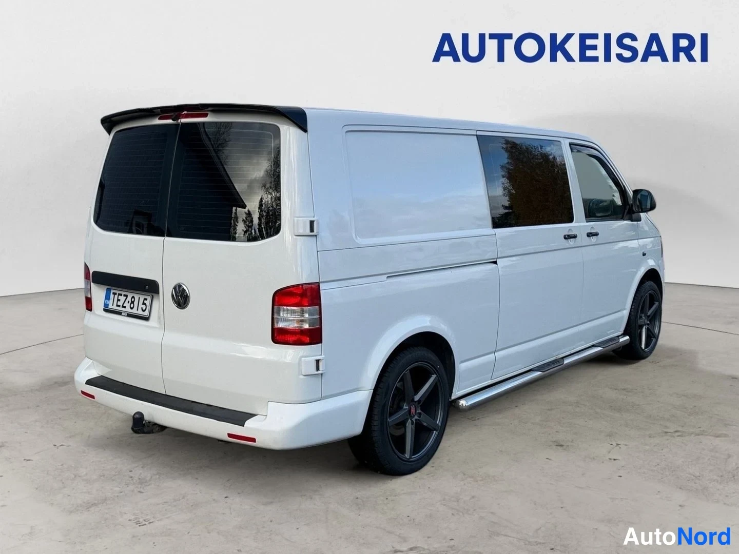 Valkoinen Volkswagen Transporter 2010, takaviisto, kuva 9