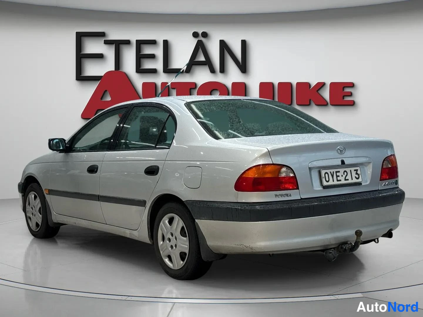 Hopea Toyota Avensis 2000, takaviisto, kuva 6