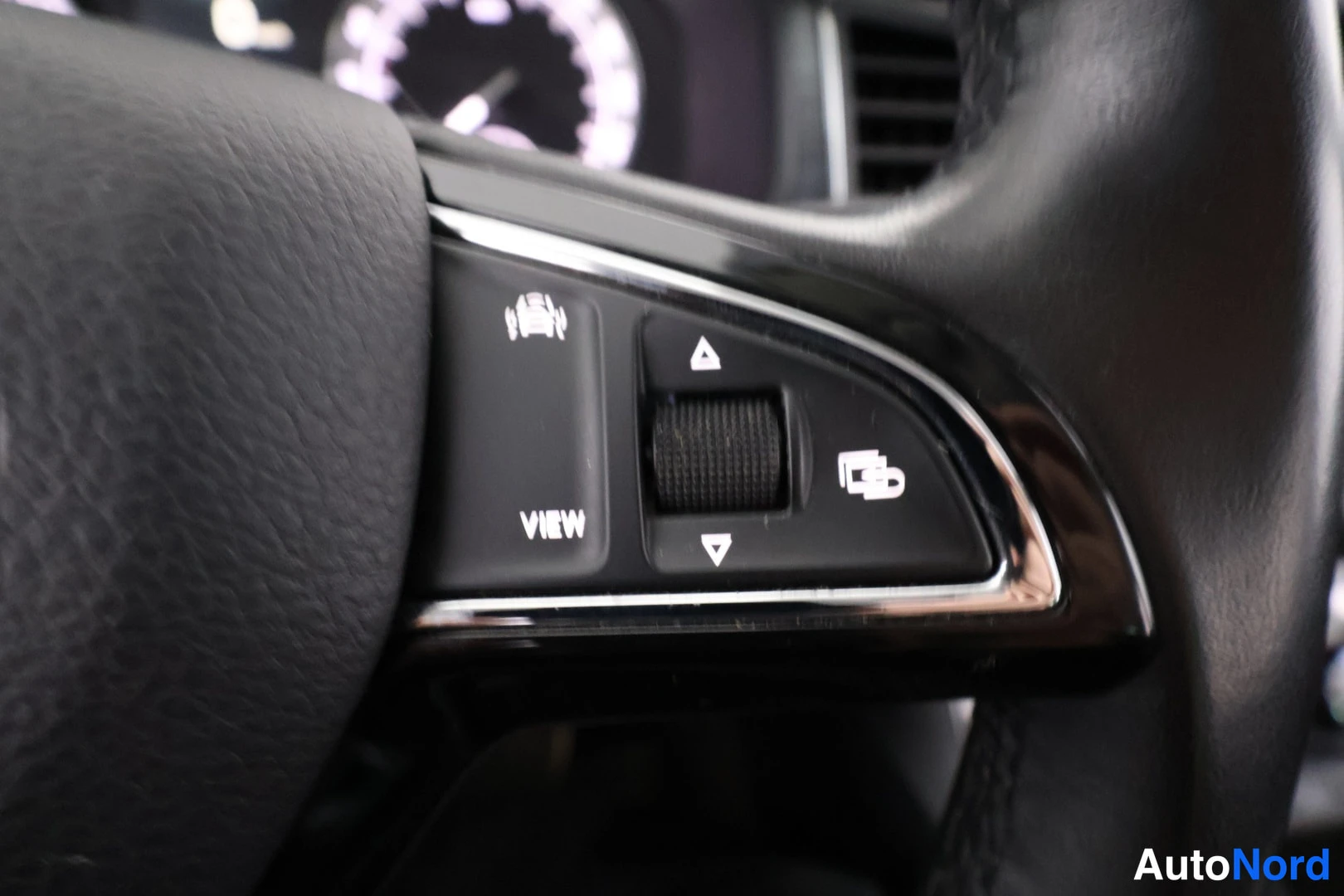 Sininen Skoda Kodiaq 2020, edestä, kuva 7