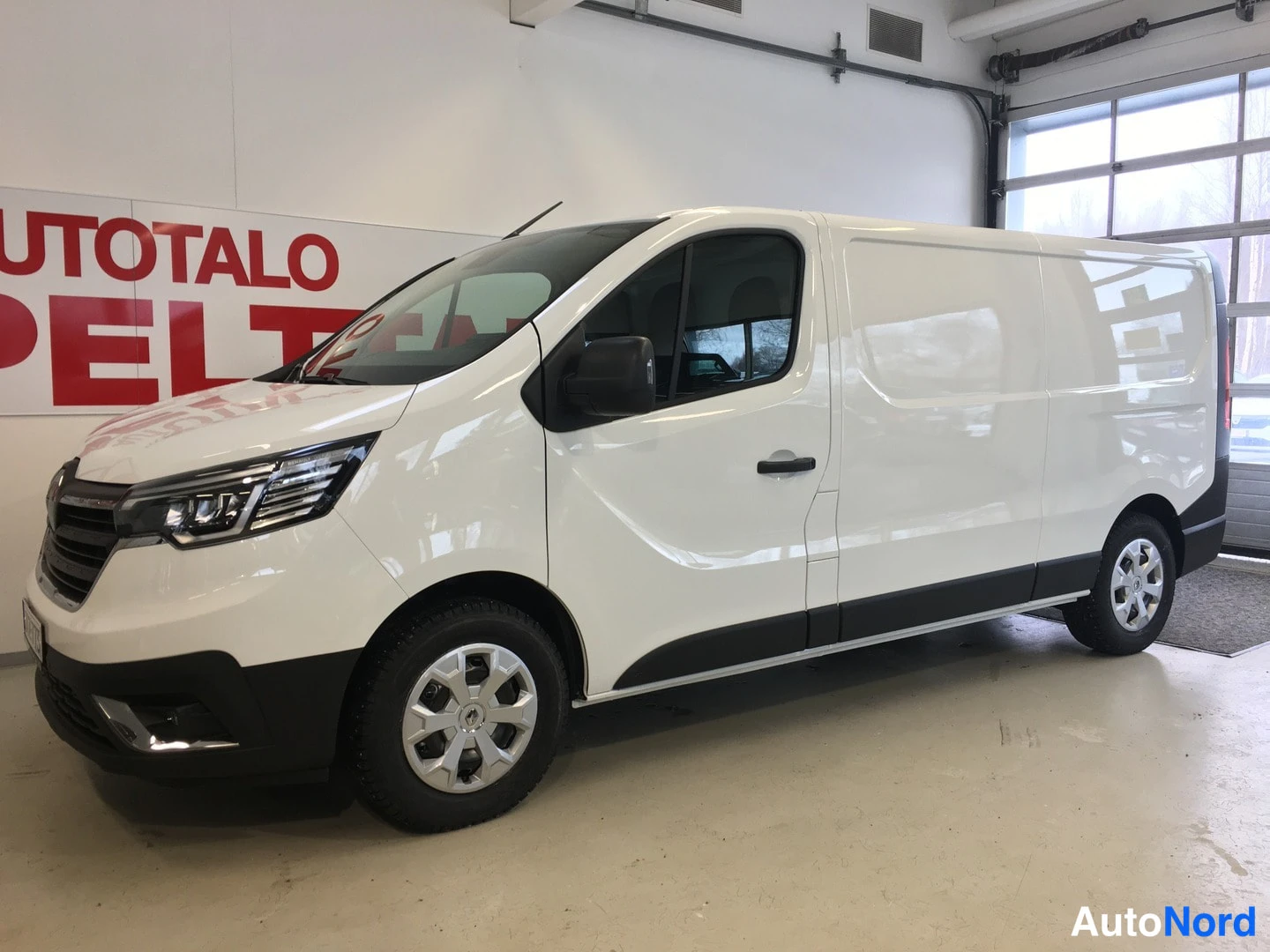 Renault Trafic Blue dCi 130 L2H1 Nordic Edition 2022